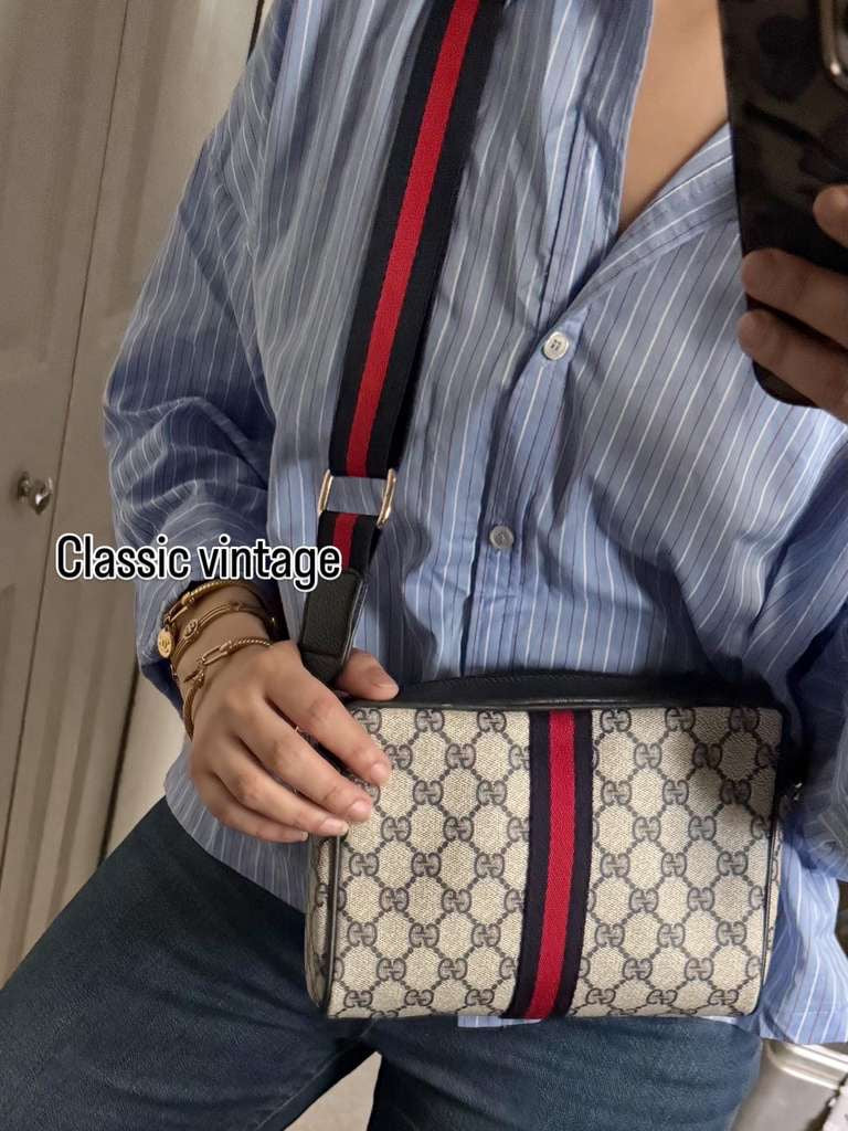 Authentic Gucci vintage web sherry line crossbody bag