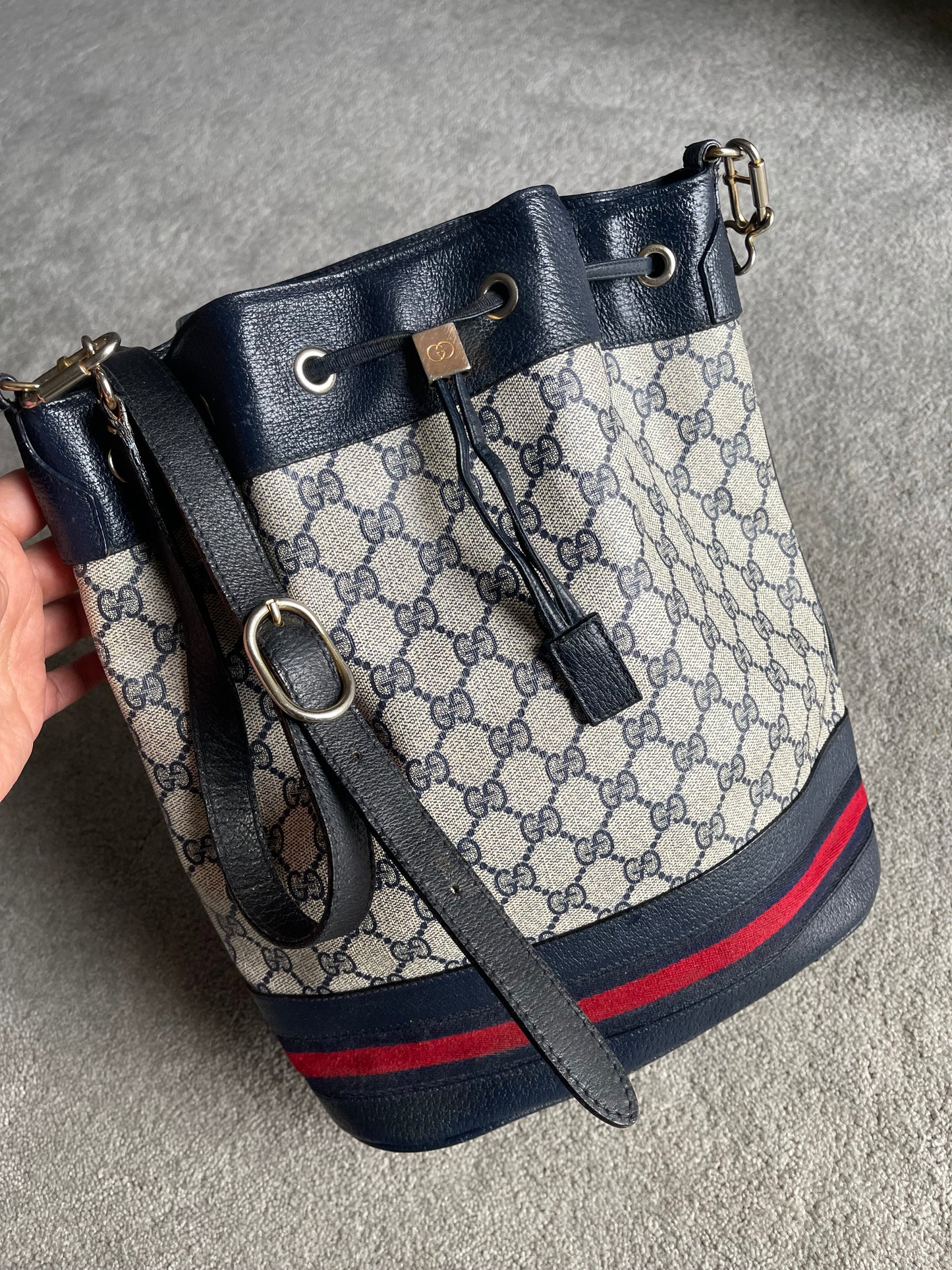 Authentic Gucci vintage web sherry line crossbody bag
