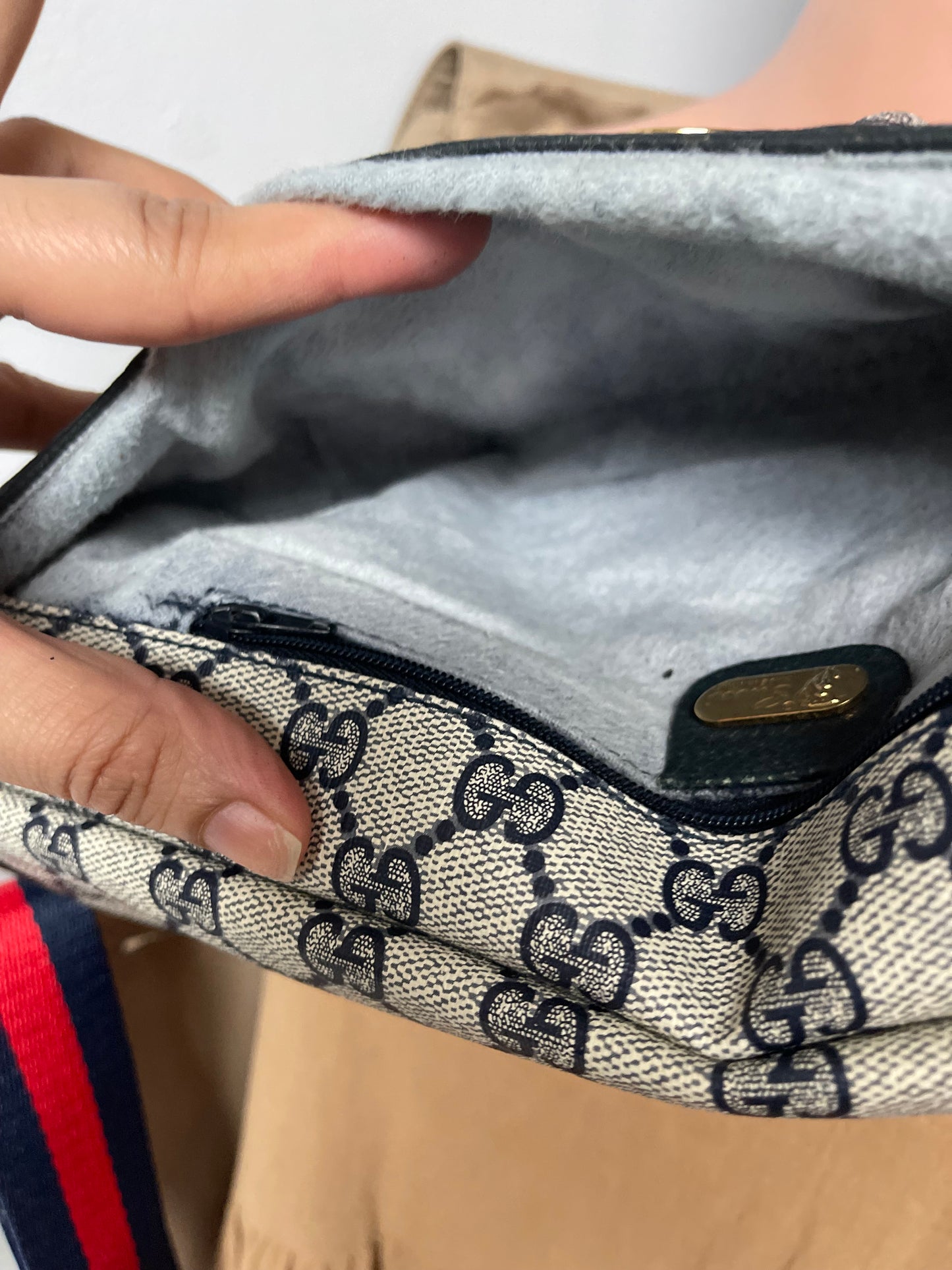 Authentic Gucci vintage GG canvas blue crossbody bag