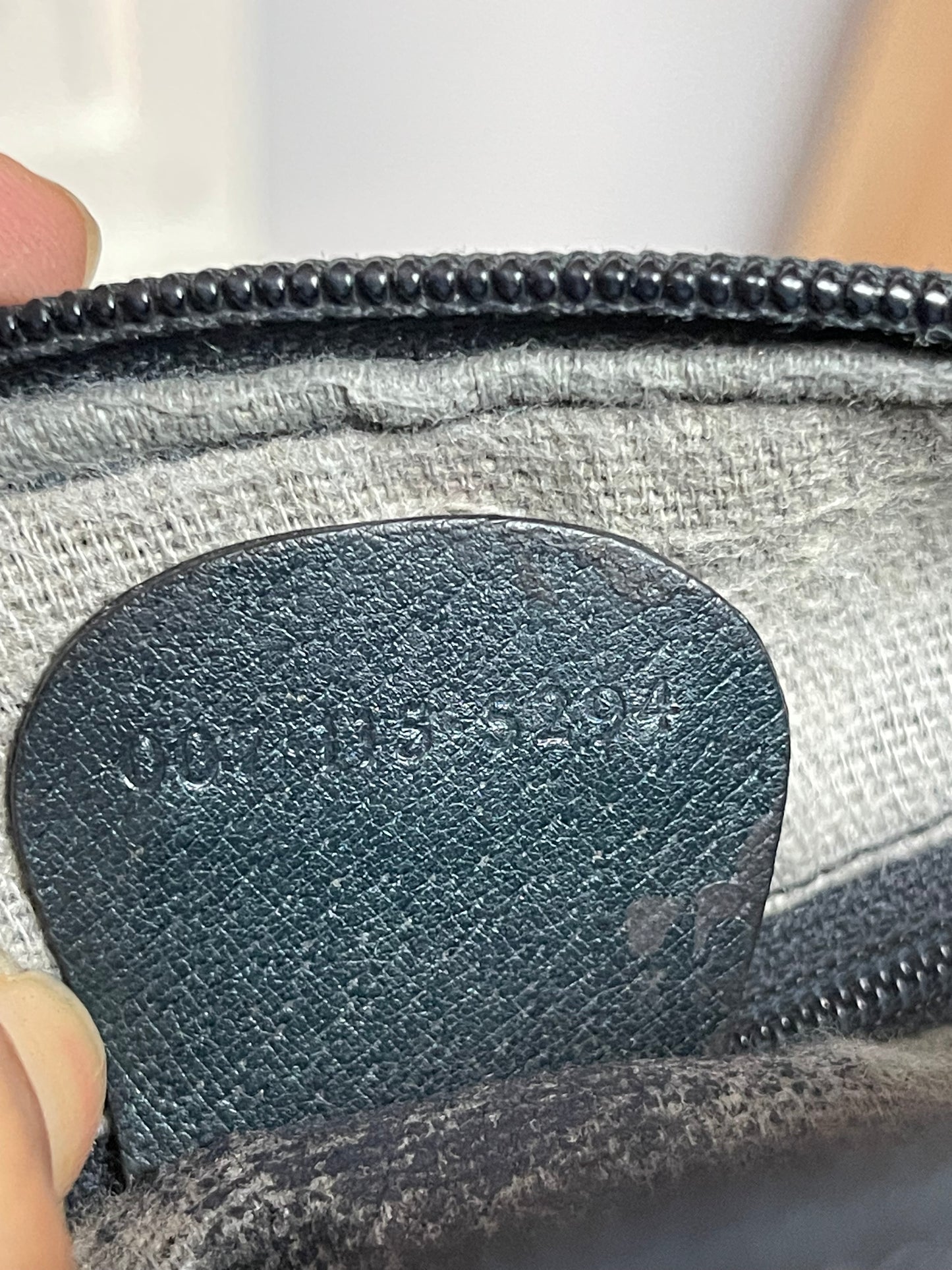 Authentic Gucci vintage crossbody bag