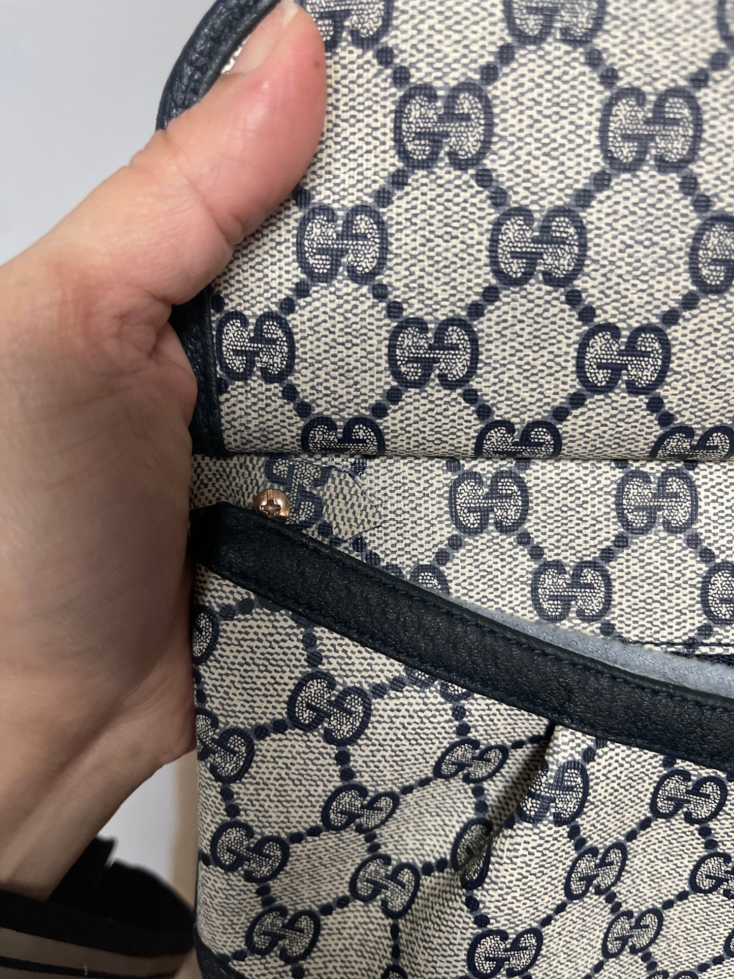 Authentic Gucci vintage GG canvas blue crossbody bag
