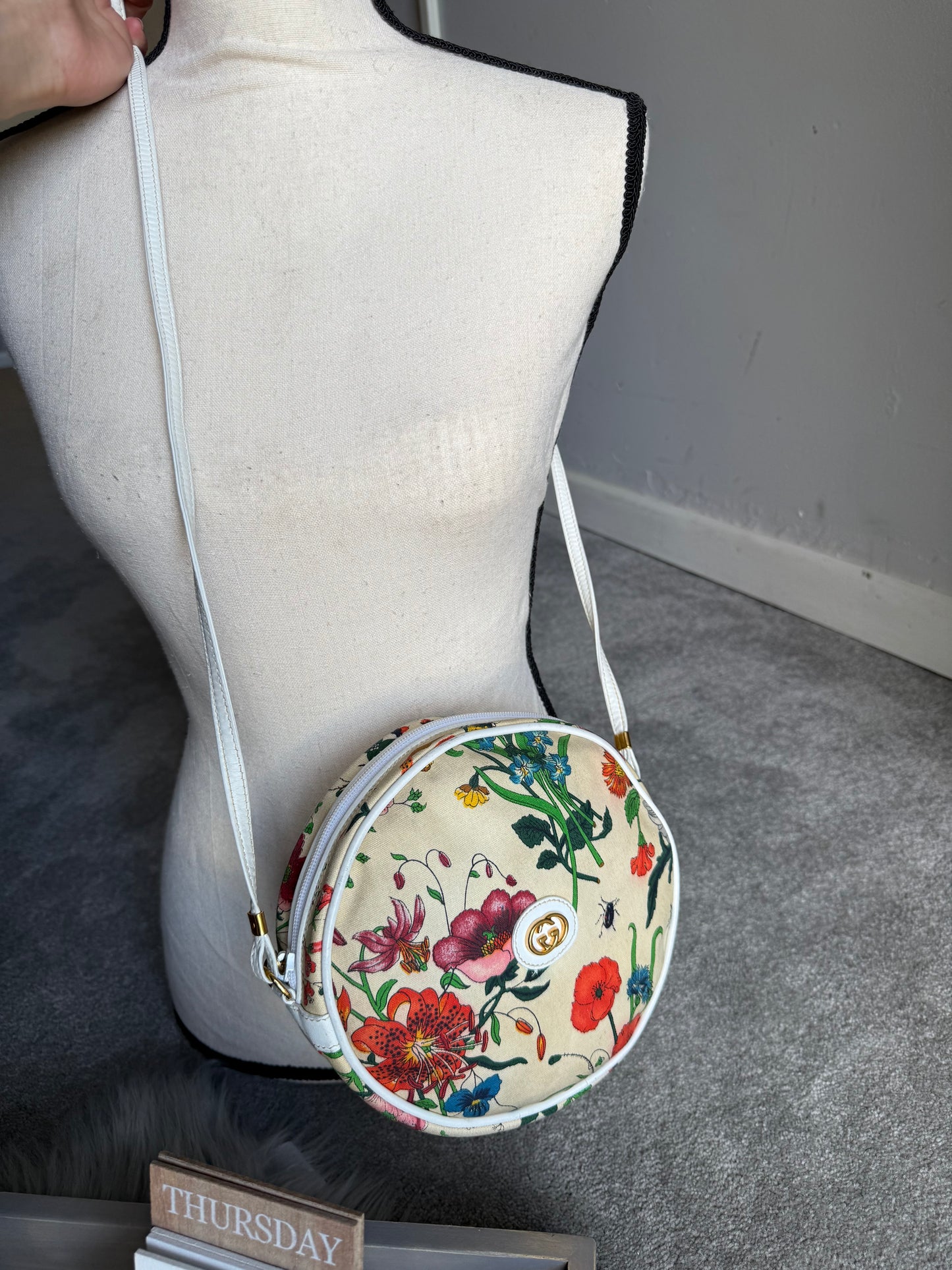 Authentic Gucci vintage crossbody bad