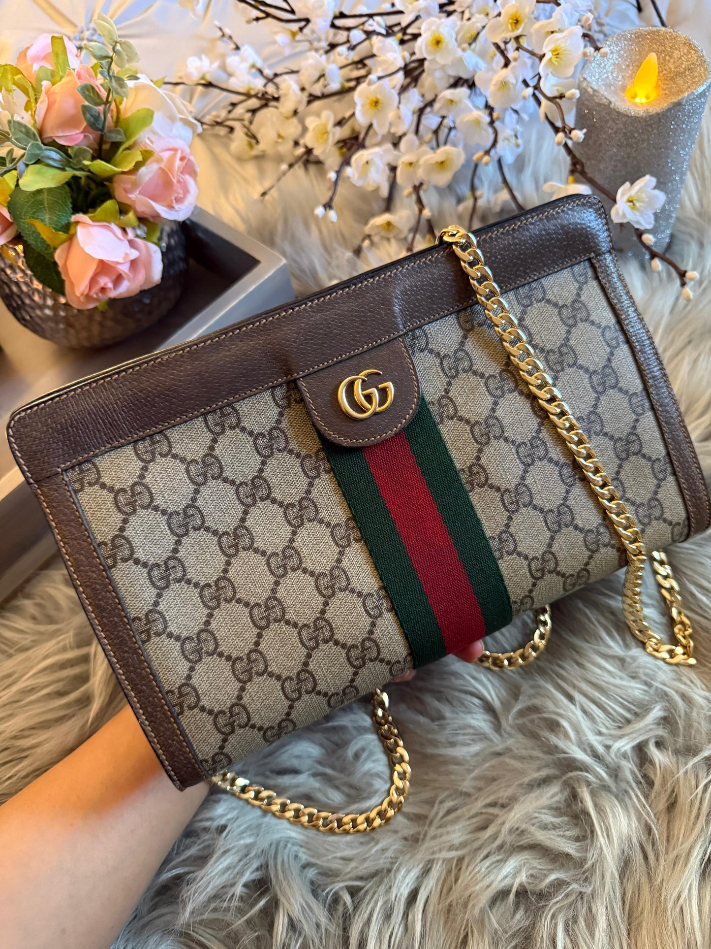 Authentic Gucci vintage web sherry line clutch bag