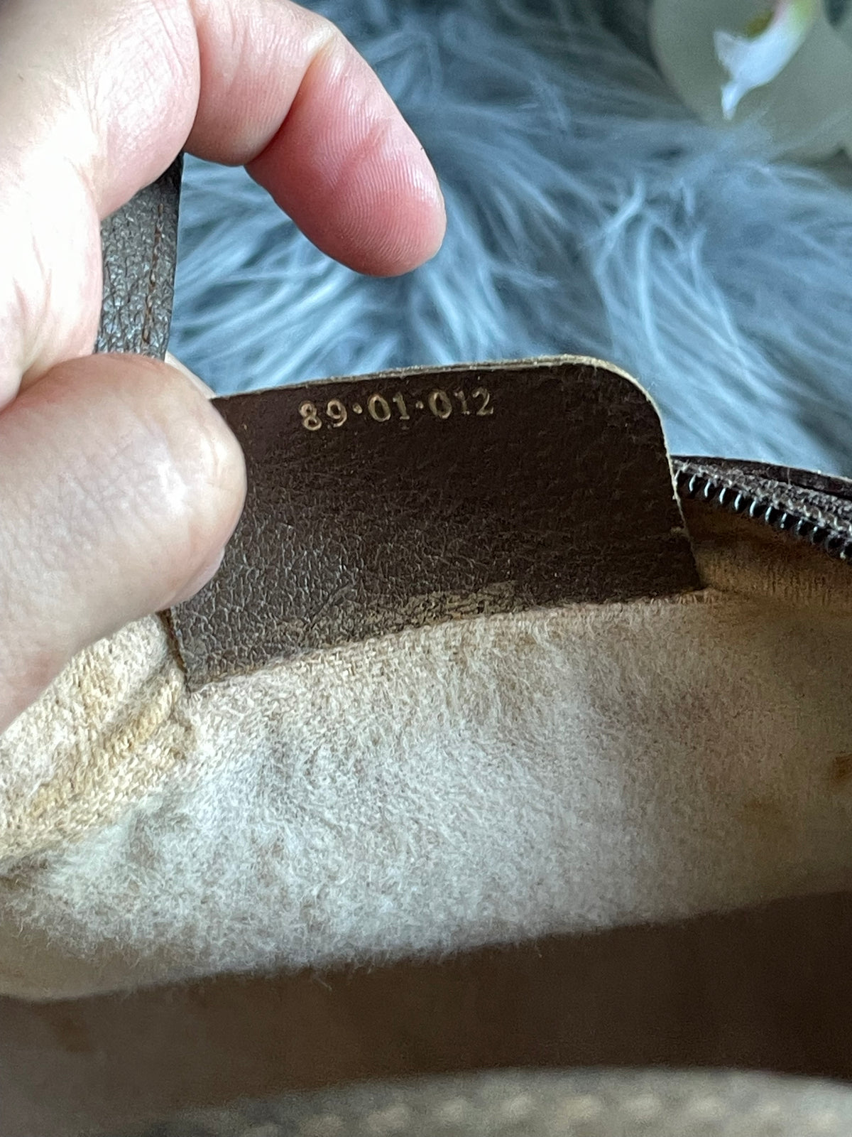 Authentic Gucci vintage web sherry line crossbody