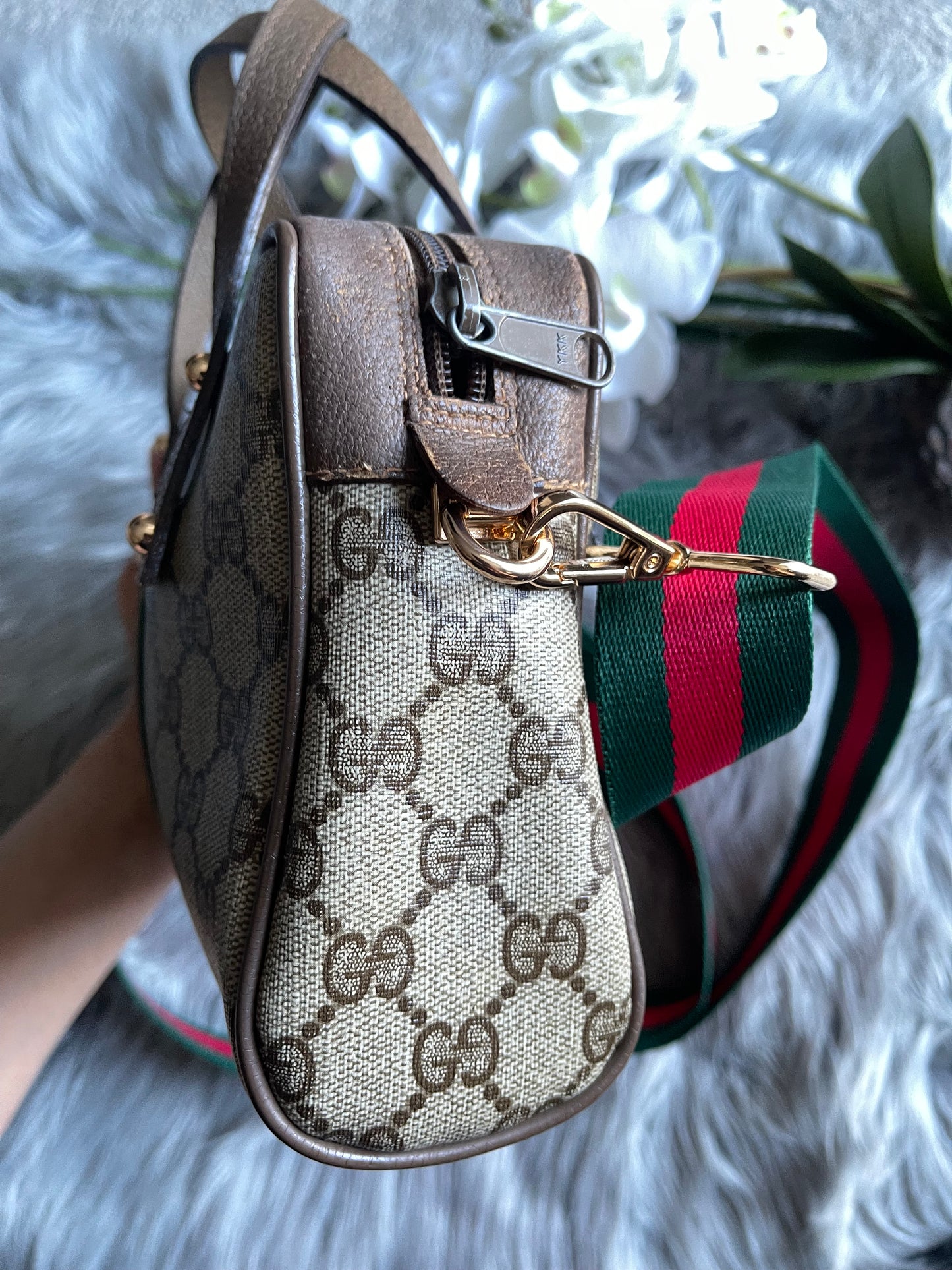 Authentic Gucci vintage web sherry line crossbody