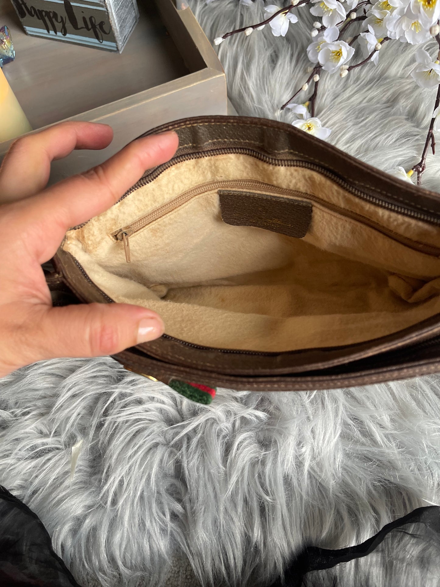 Authentic Gucci vintage crossbody bag