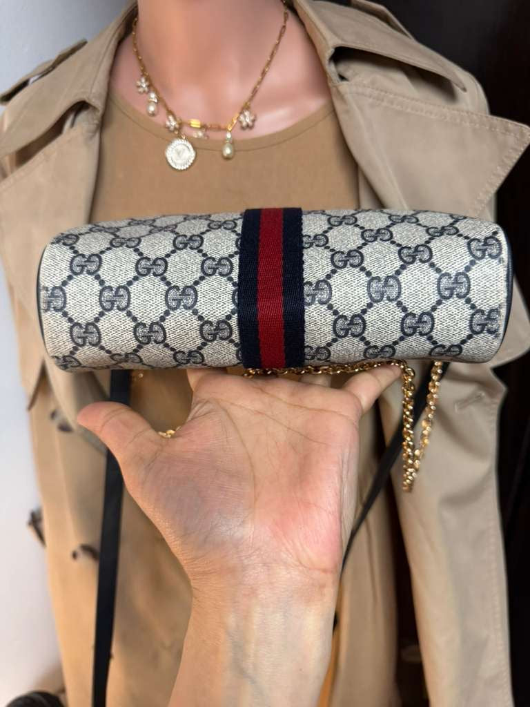 Authentic Gucci vintage web sherry line crossbody bag