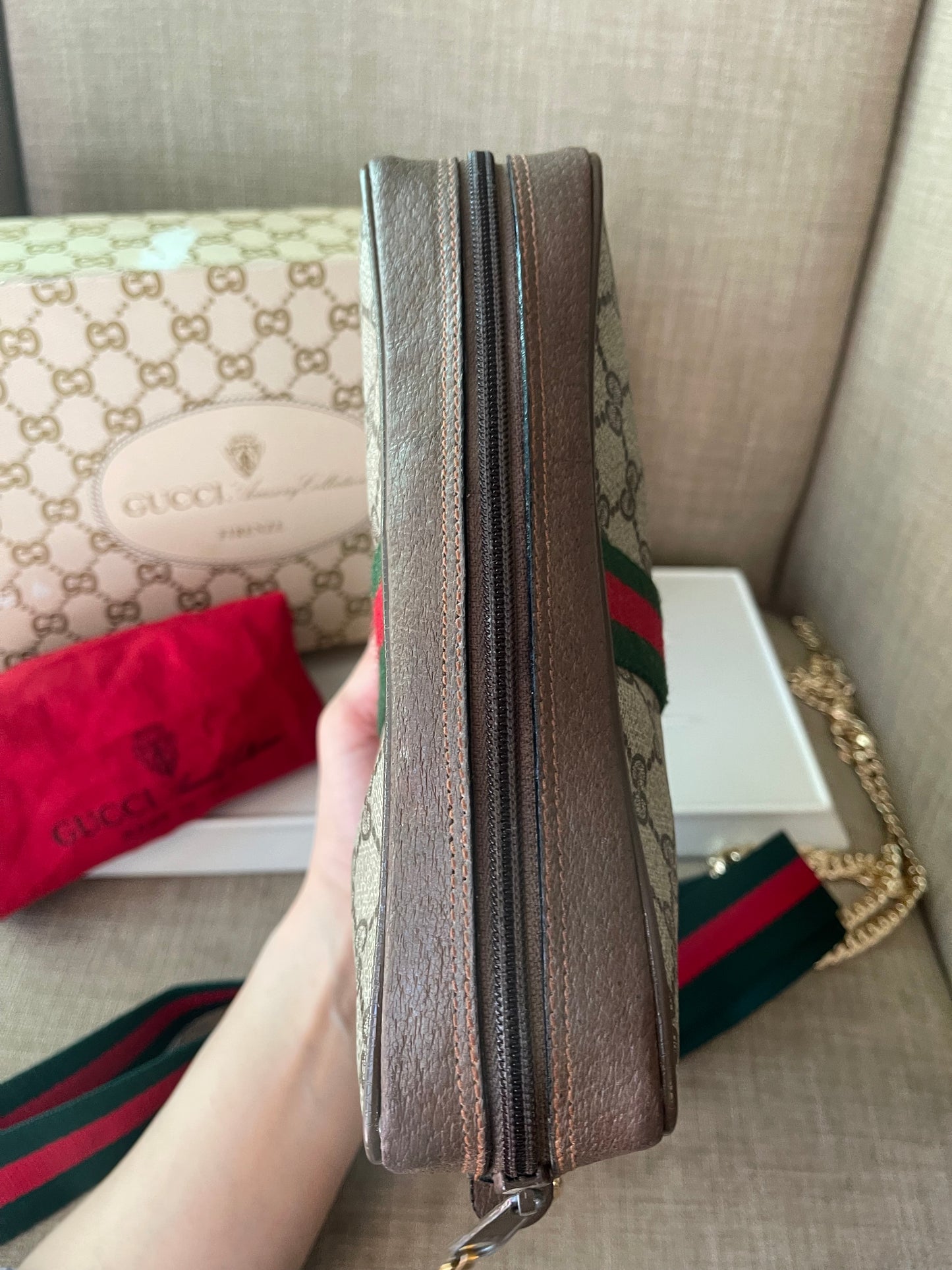 Authentic Gucci vintage web sherry line crossbody