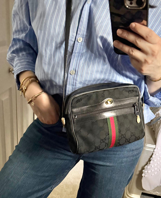Authentic Gucci vintage crossbody bag