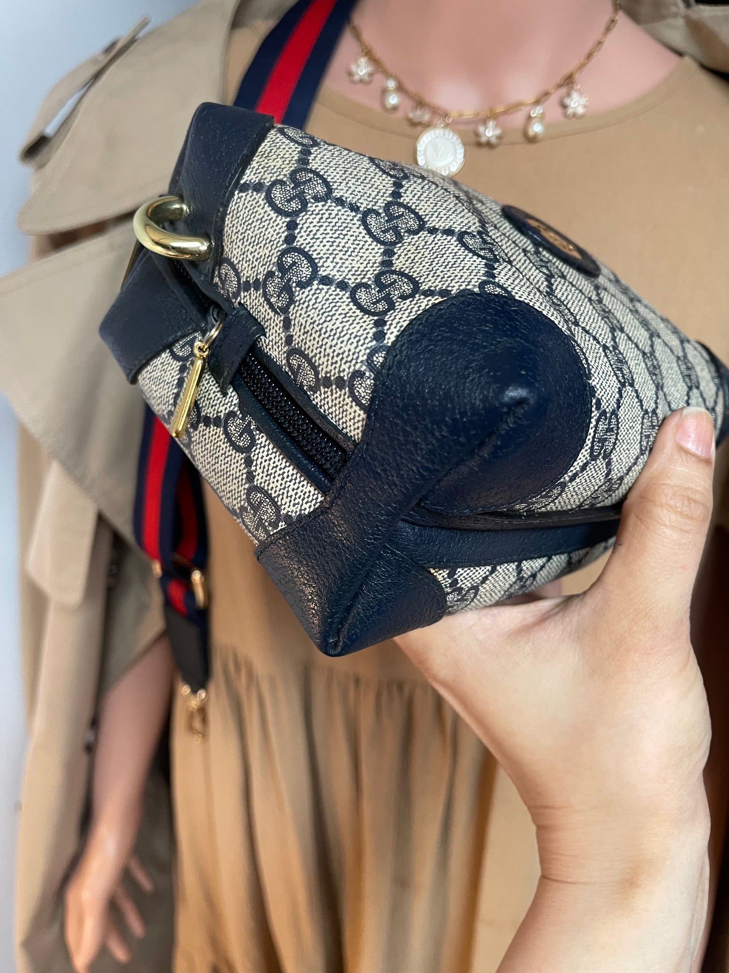 Authentic Gucci vintage crossbody bag