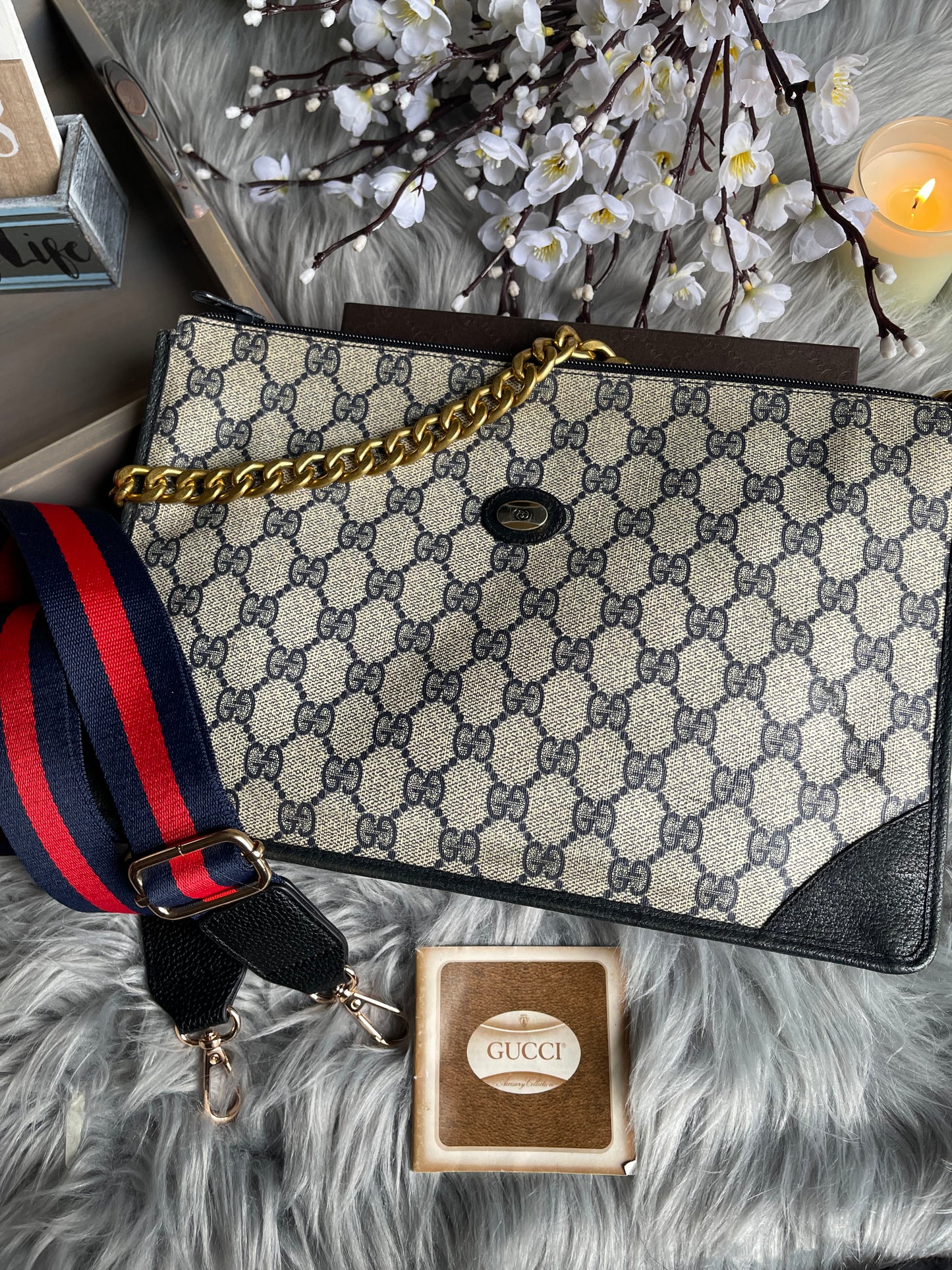 Authentic Gucci vintage GG canvas crossbody