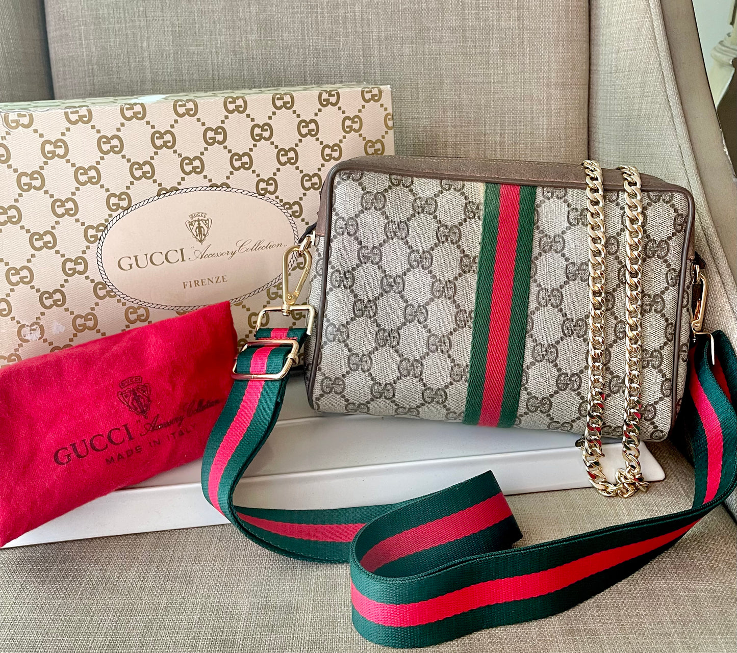 Authentic Gucci vintage web sherry line crossbody
