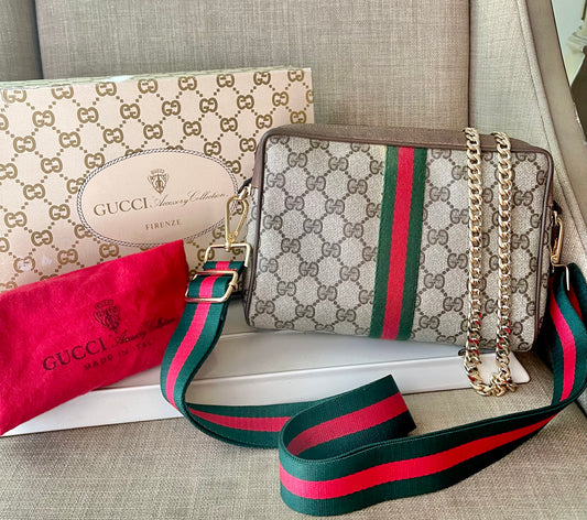 Authentic Gucci vintage web sherry line crossbody