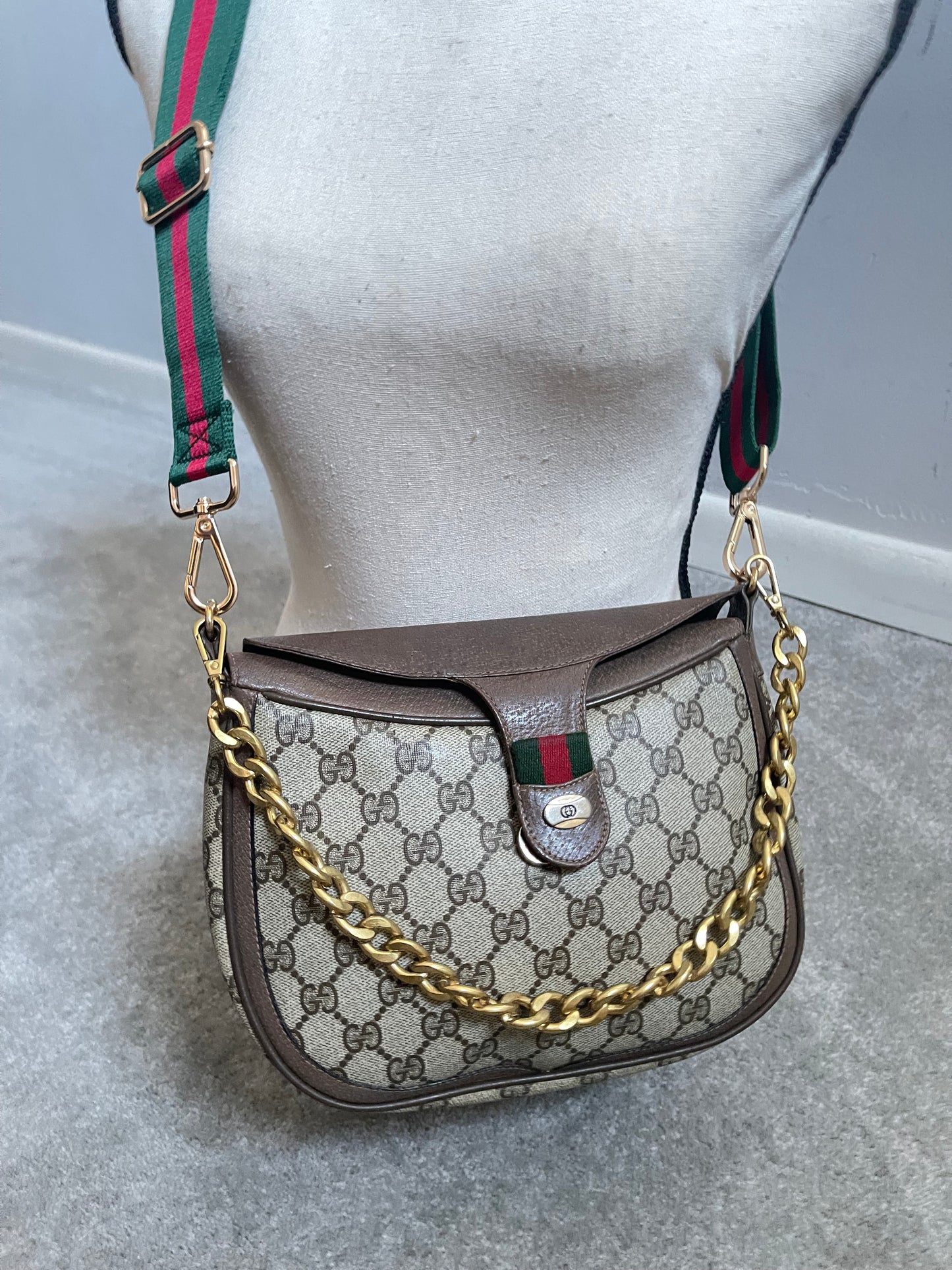 Authentic Gucci vintage crossbody bag
