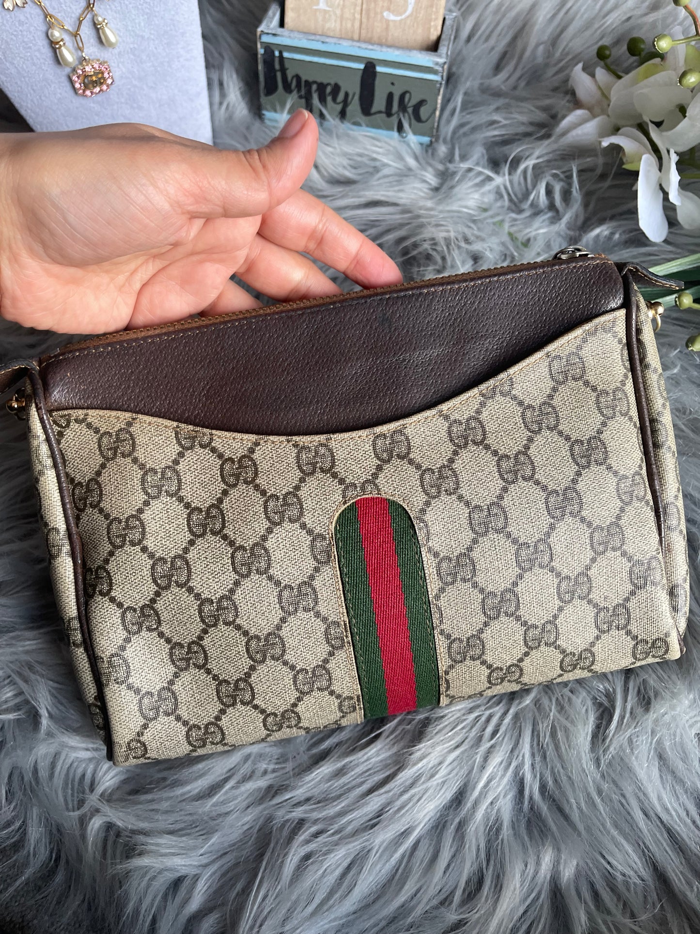 Authentic Gucci vintage web sherry line crossbody