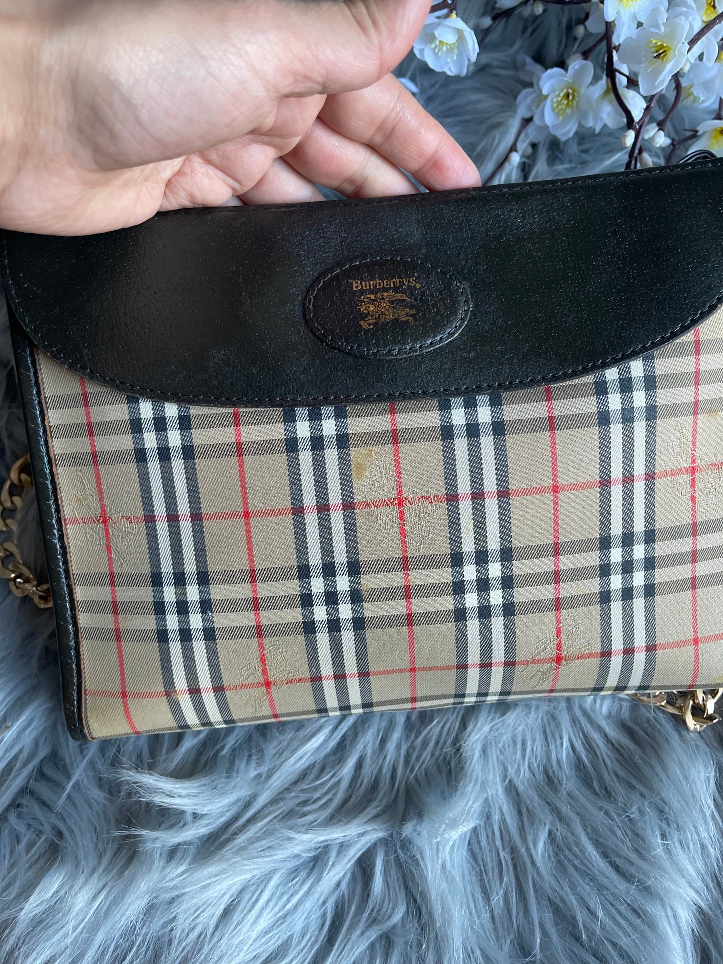 Authentic Burberrys vintage nova check tan bag