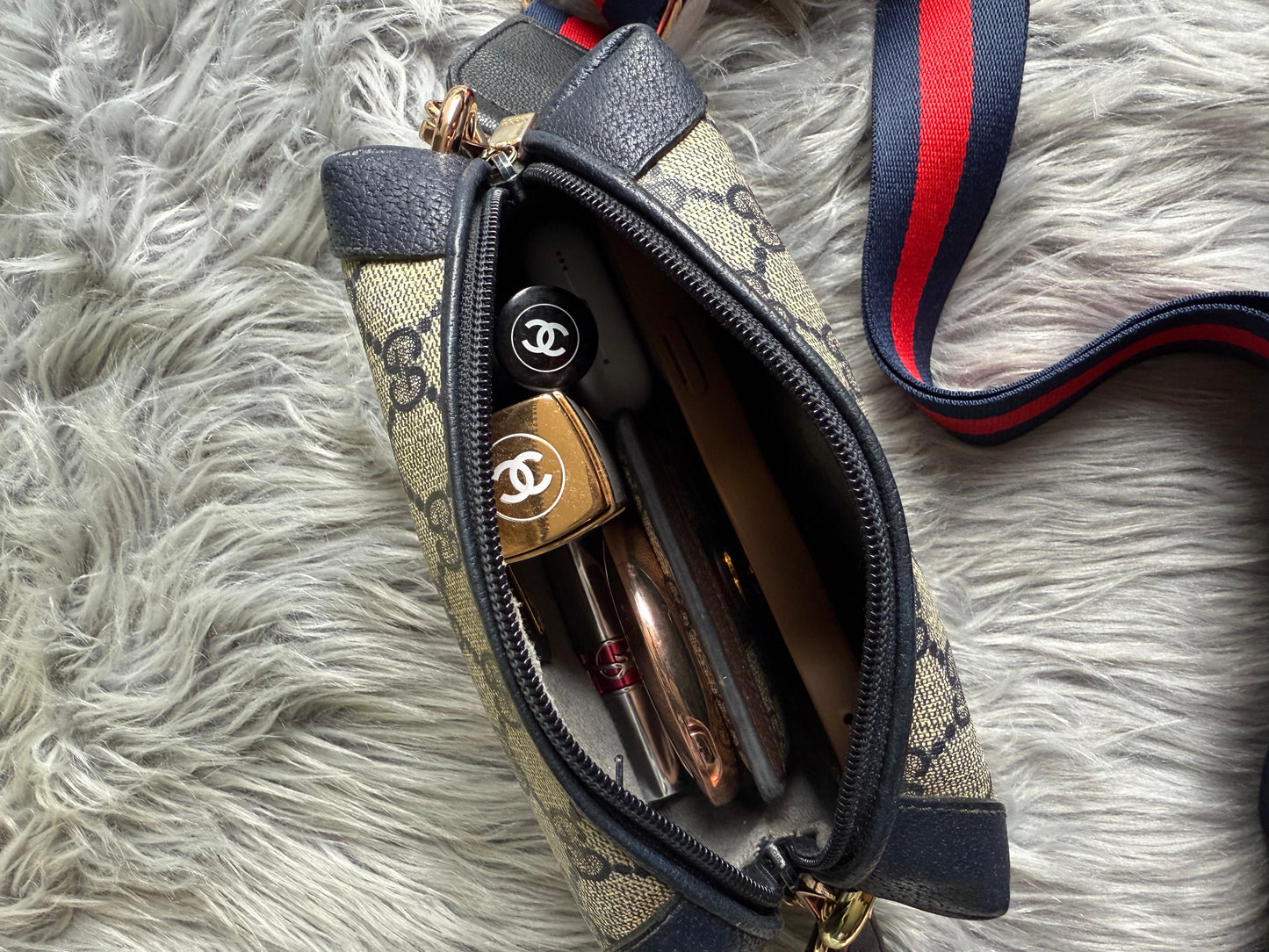 Authentic Gucci vintage crossbody bag