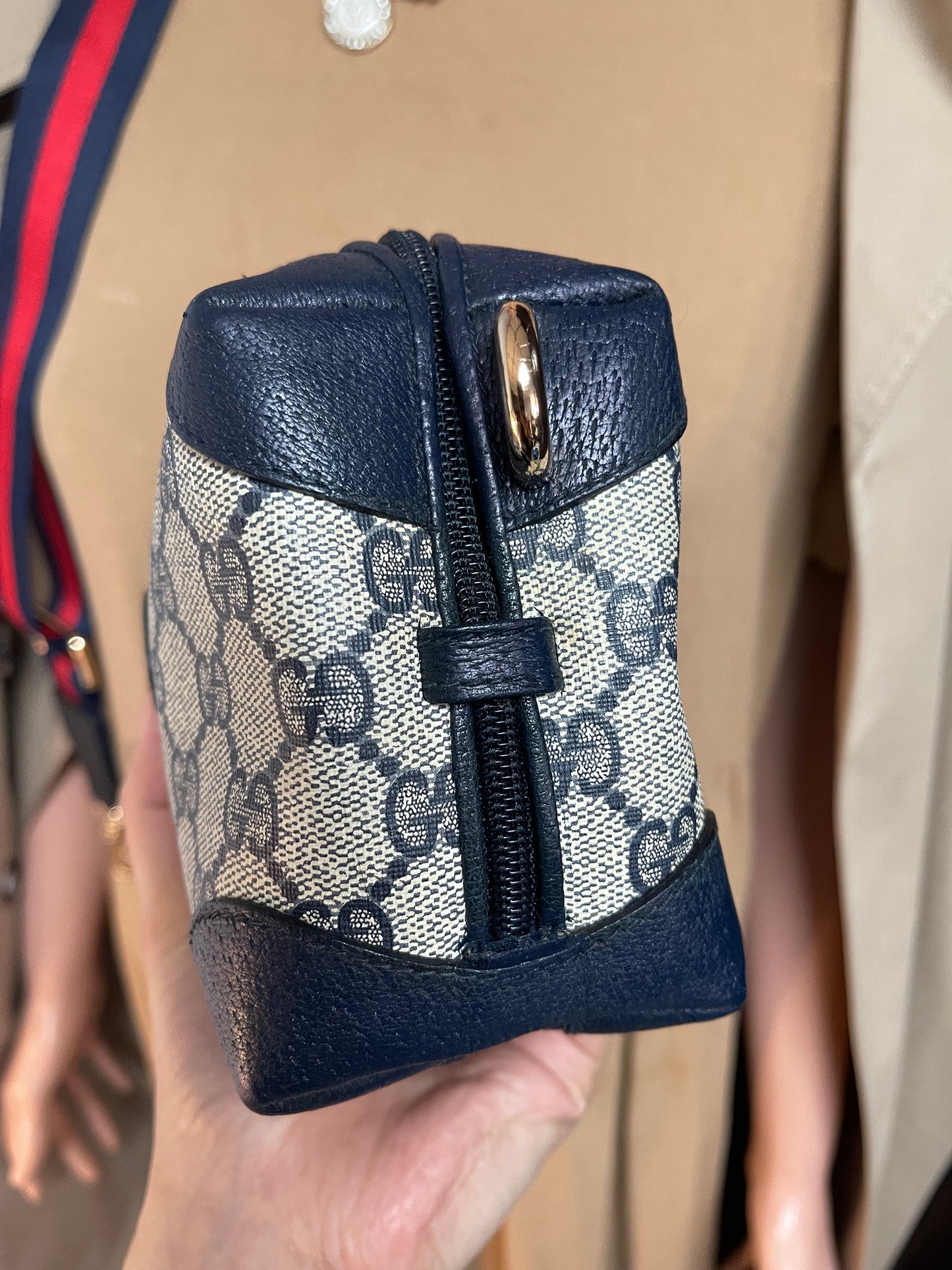 Authentic Gucci vintage crossbody bag