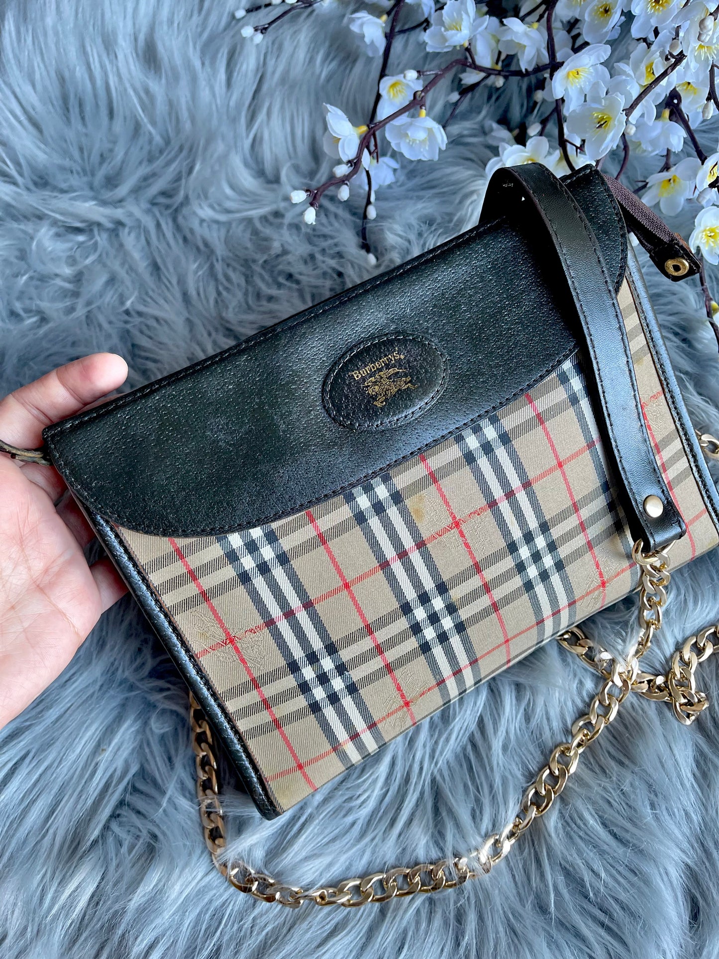 Authentic Burberrys vintage nova check tan bag