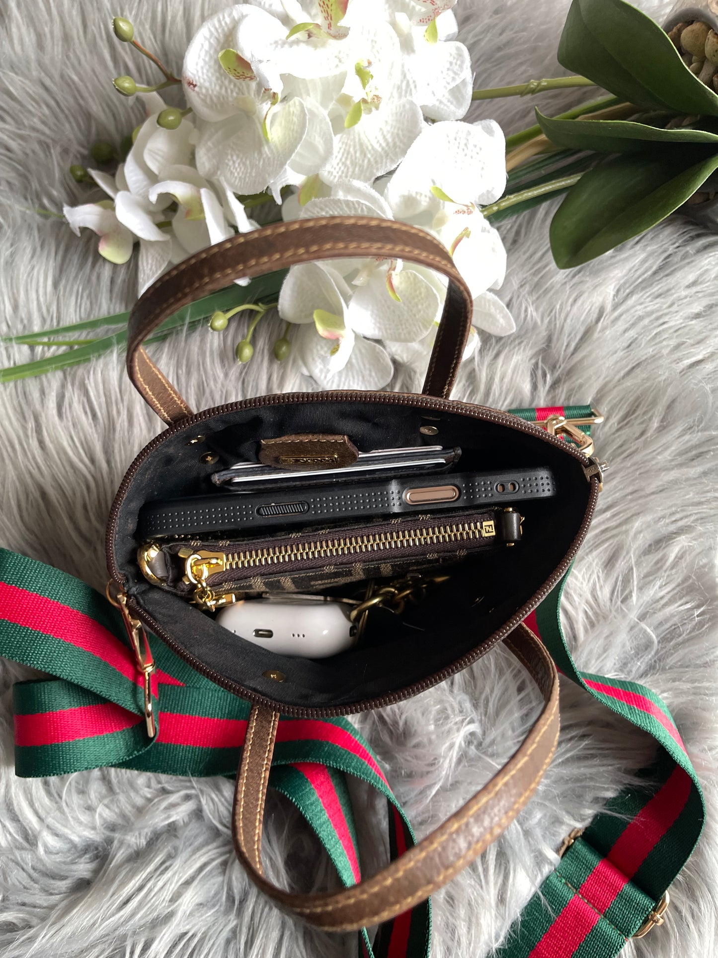 Authentic Gucci vintage GG canvas crossbody bag