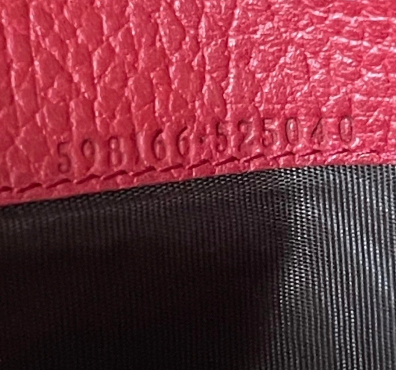 Authentic Gucci interlock gg wallet