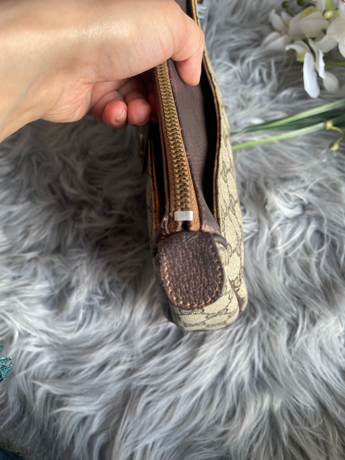 Authentic Gucci vintage web sherry line crossbody