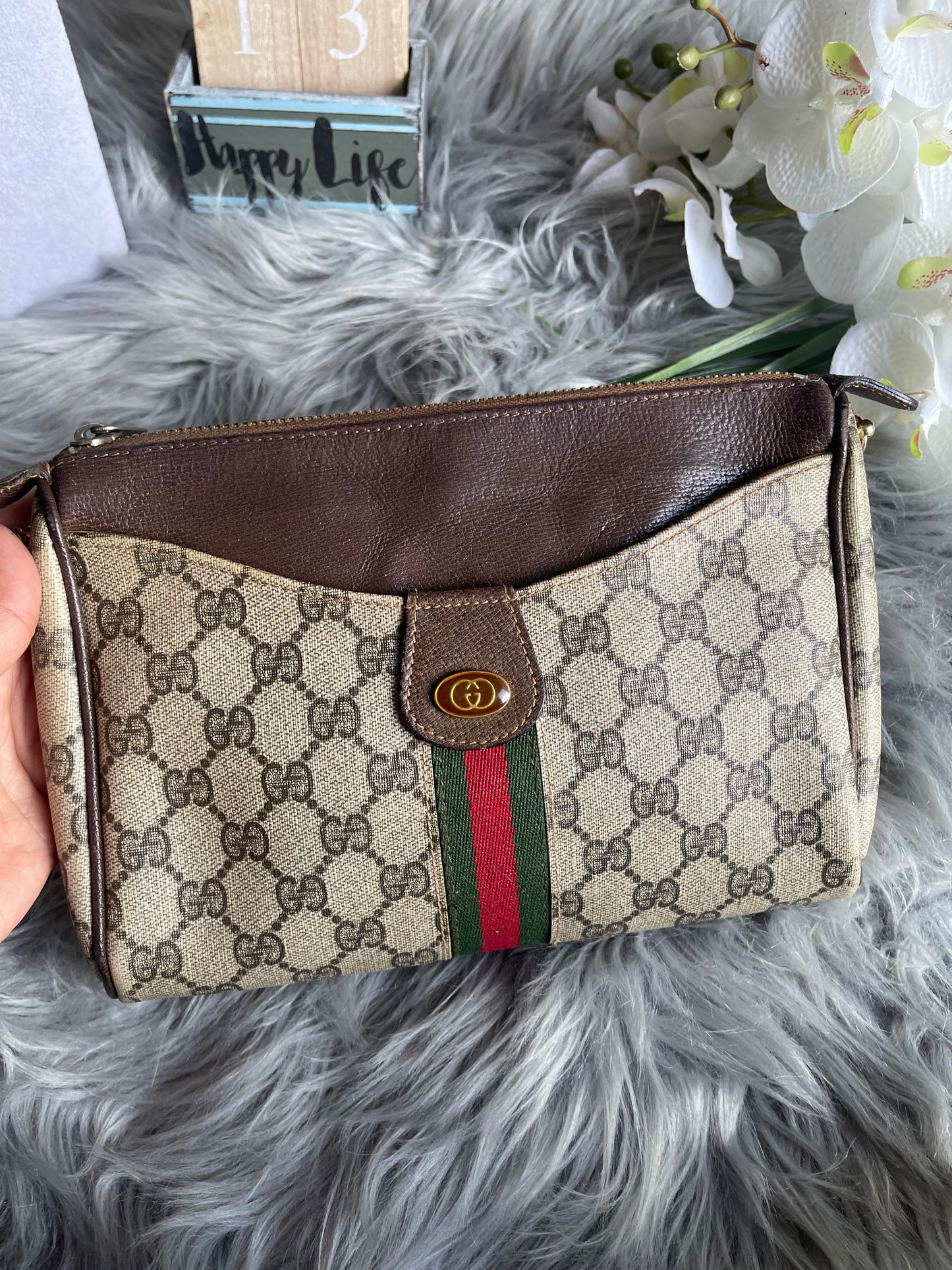 Authentic Gucci vintage web sherry line crossbody
