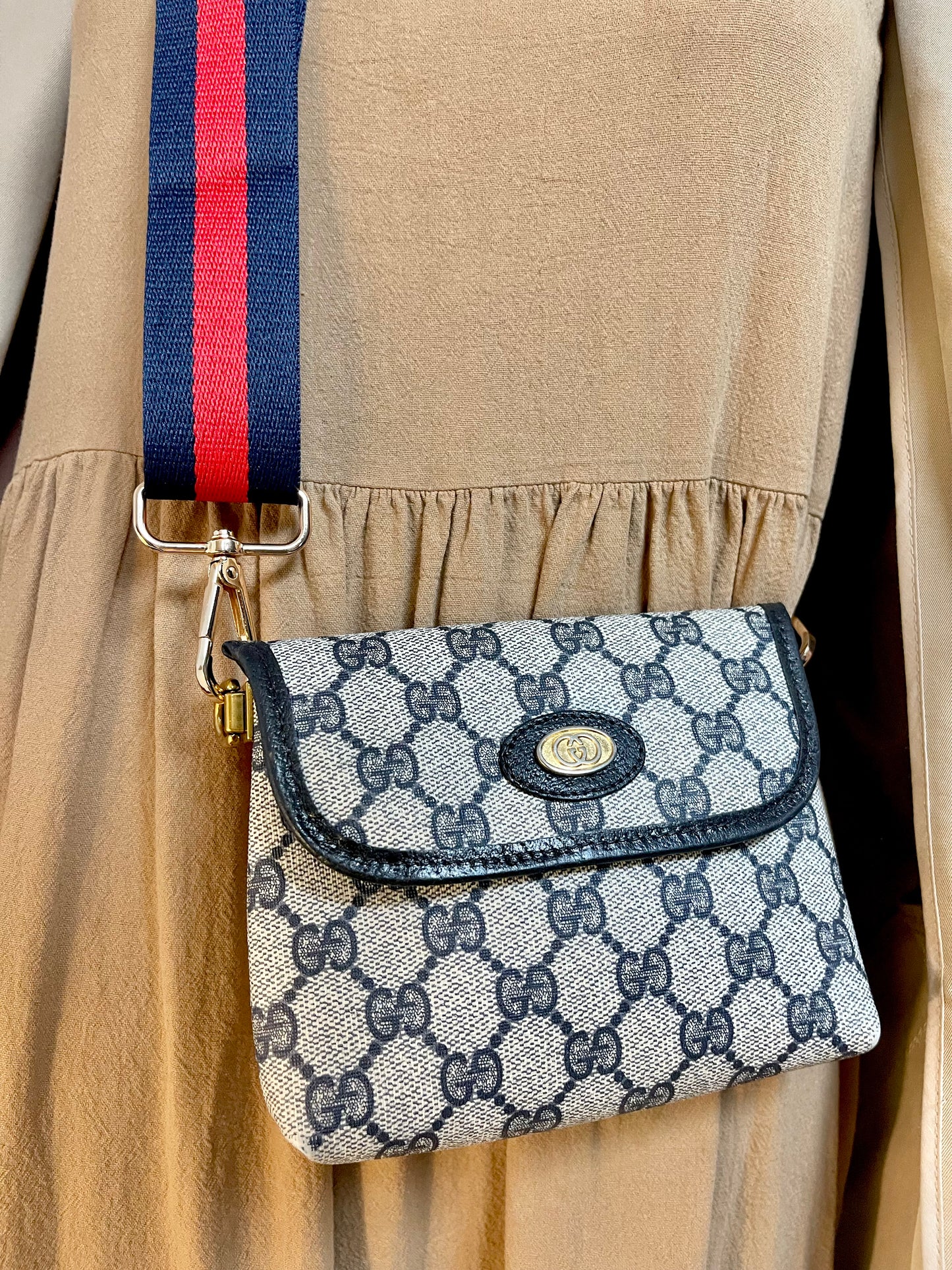 Authentic Gucci vintage web sherry line mini crossbody bag