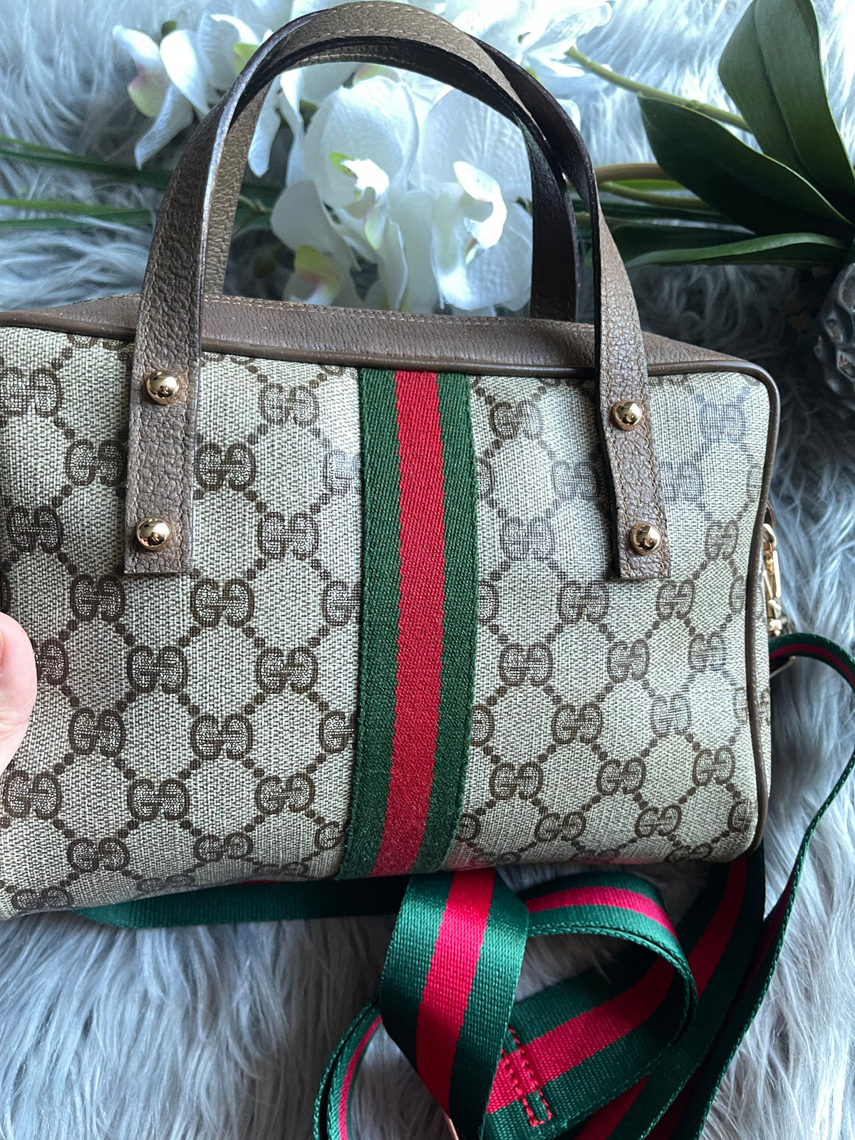 Authentic Gucci vintage web sherry line crossbody