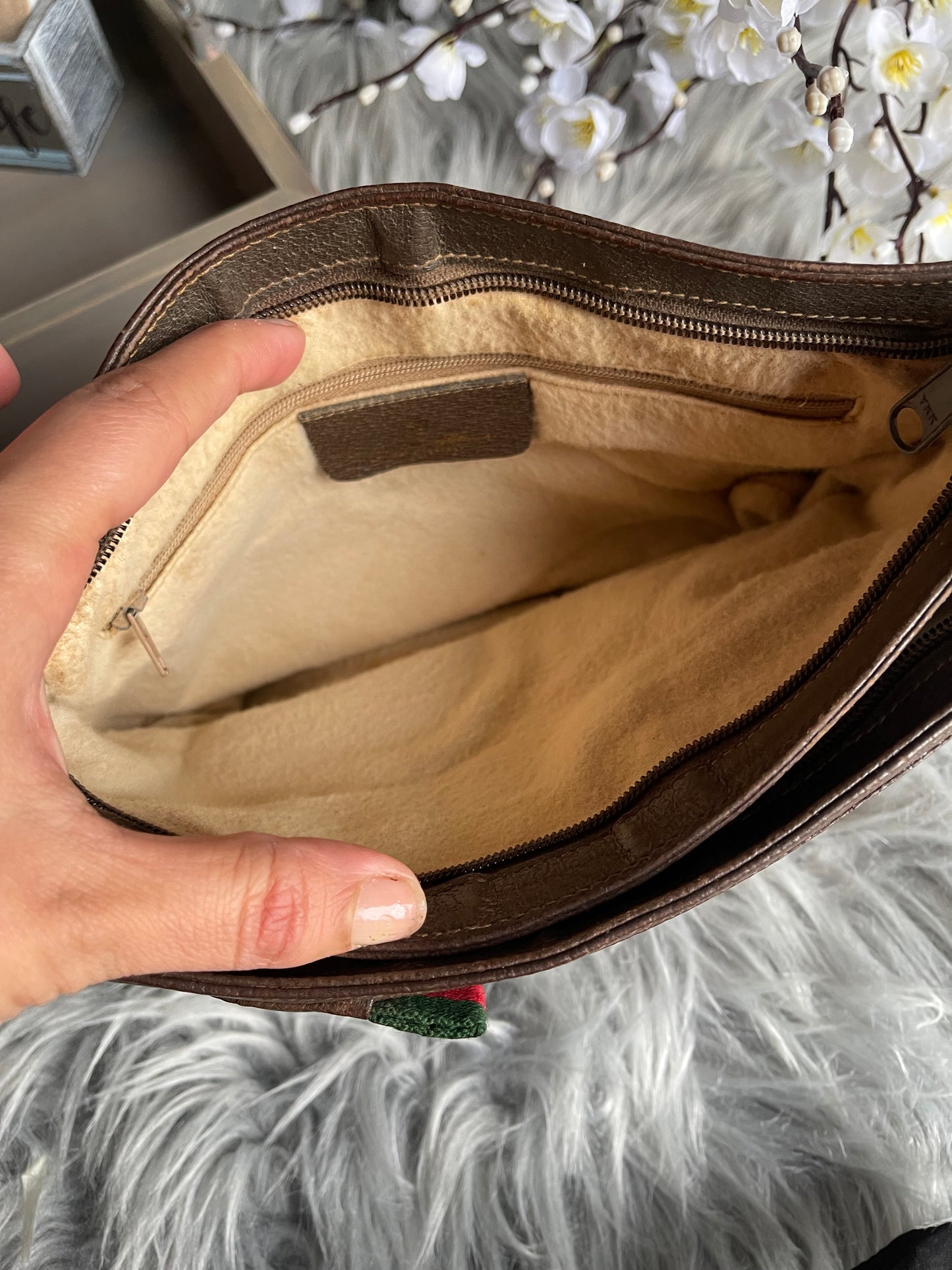 Authentic Gucci vintage crossbody bag