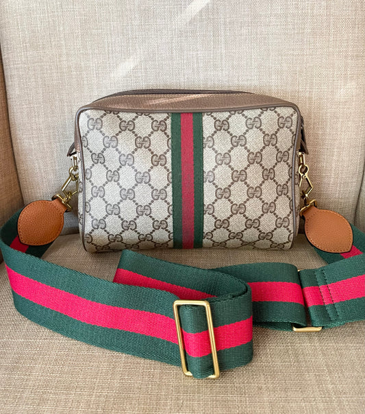 Authentic Gucci vintage web sherry line crossbody bag