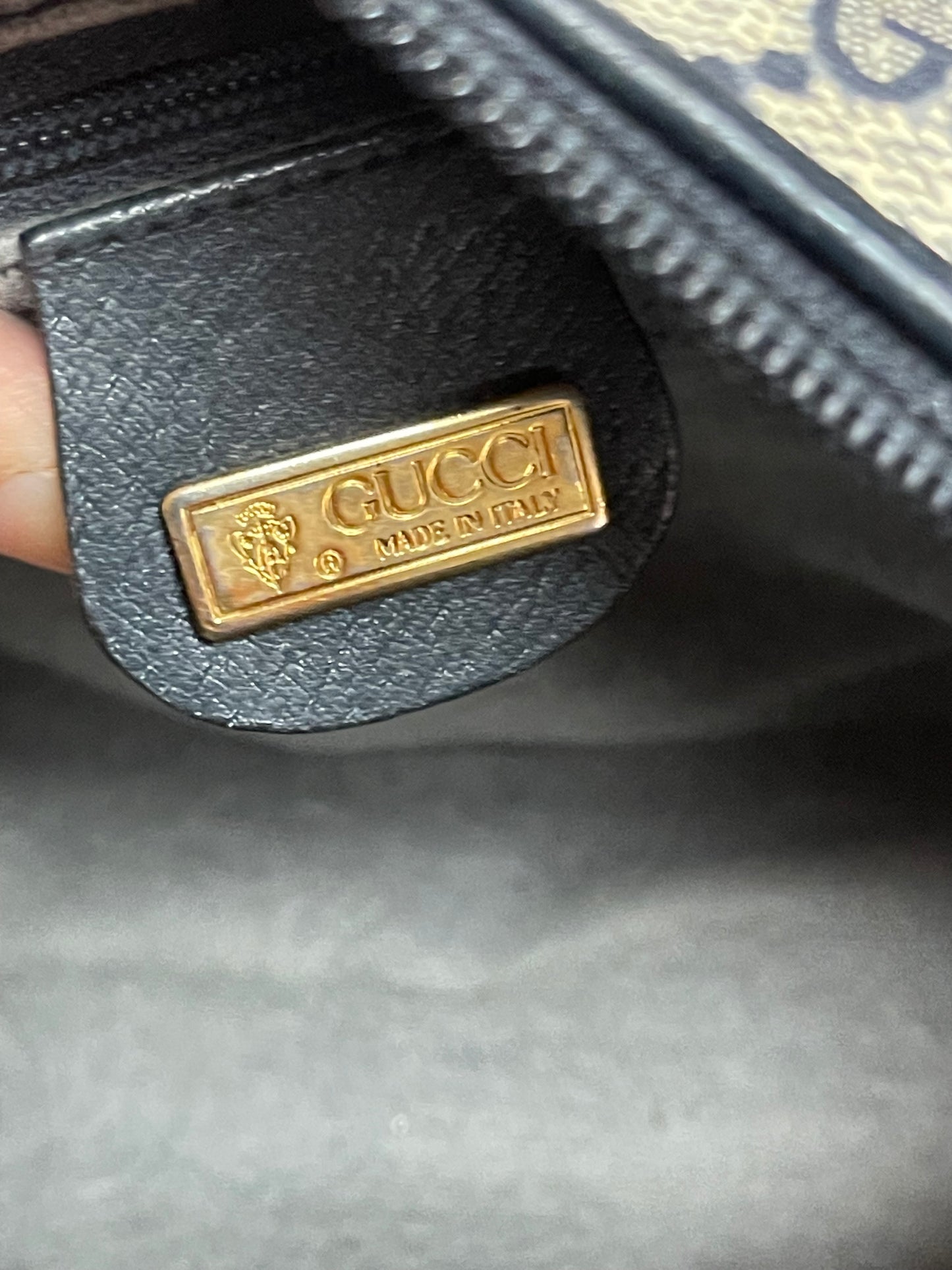 Authentic Gucci vintage crossbody bag