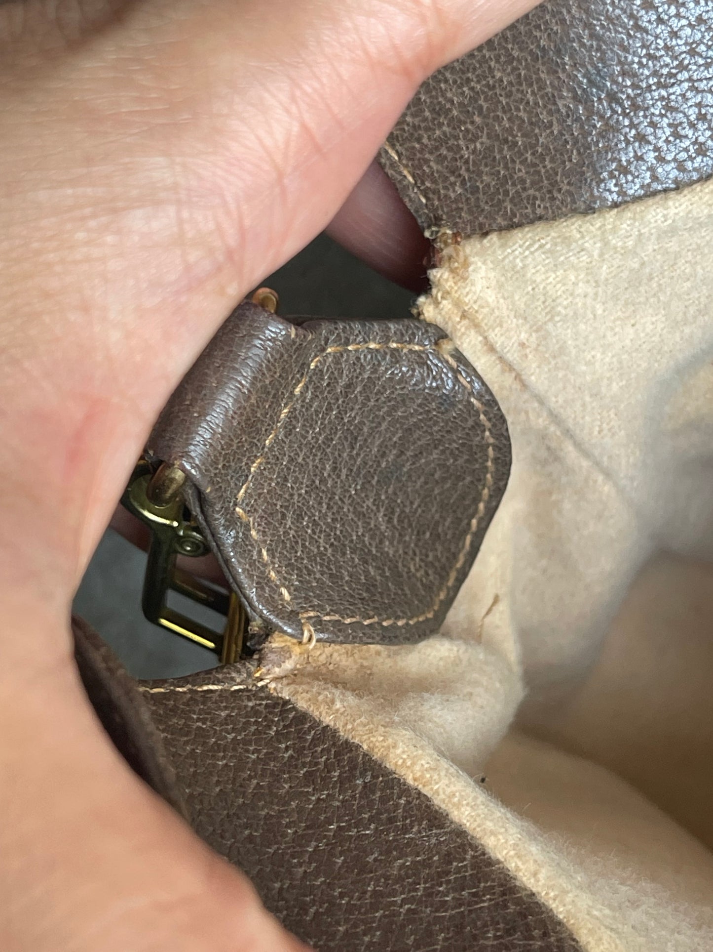 Authentic Gucci GG canvas crossbody