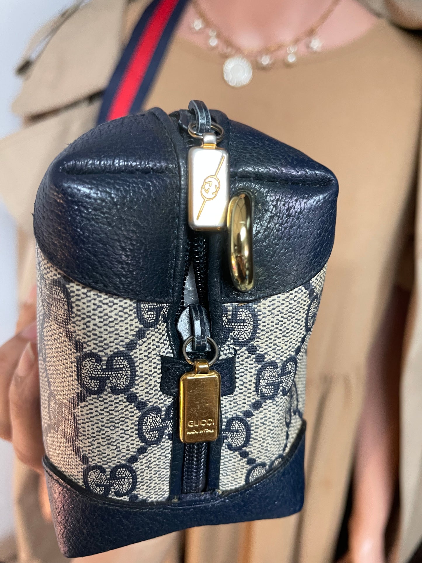Authentic Gucci vintage crossbody bag