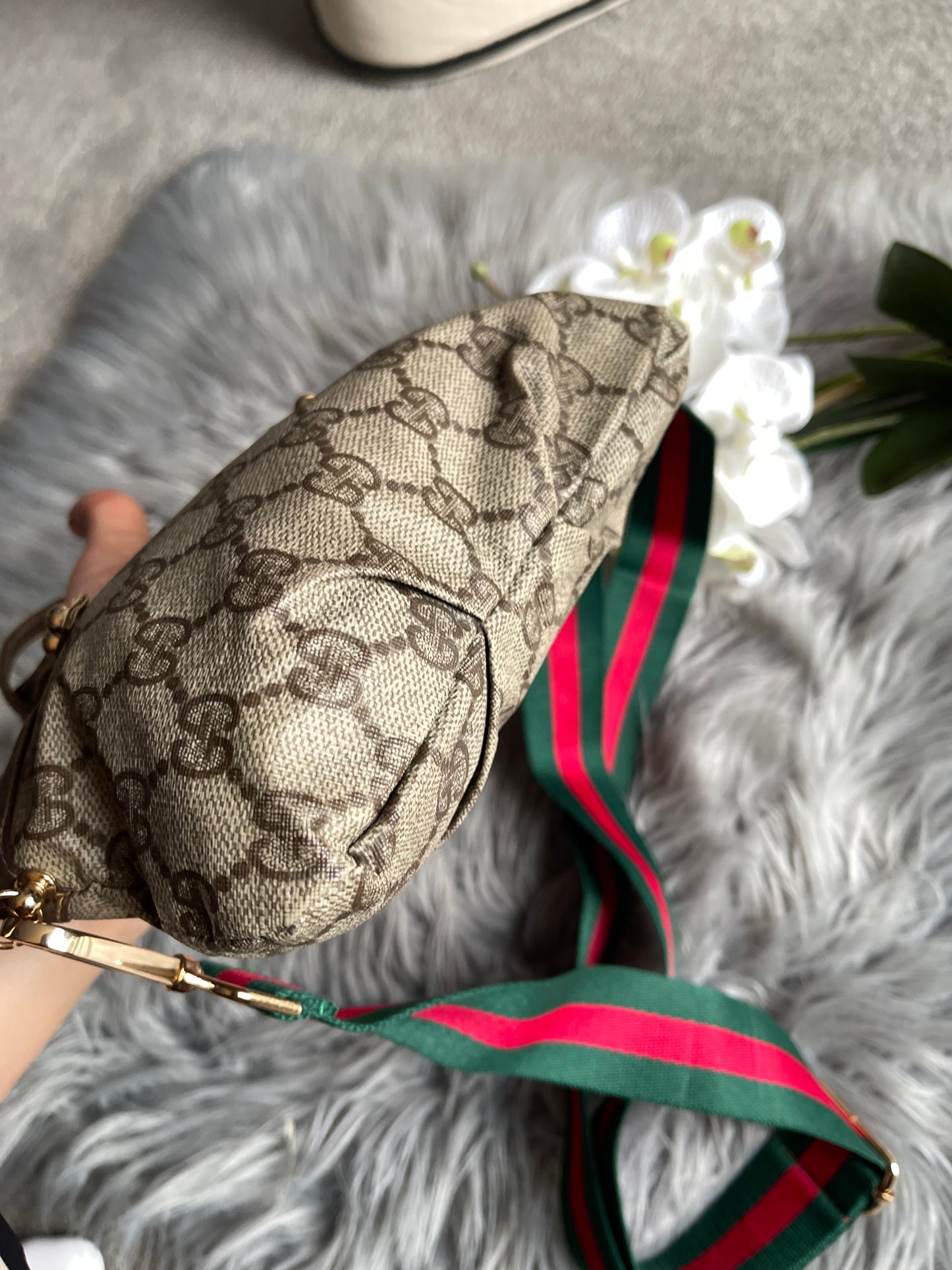 Authentic Gucci vintage GG canvas crossbody bag