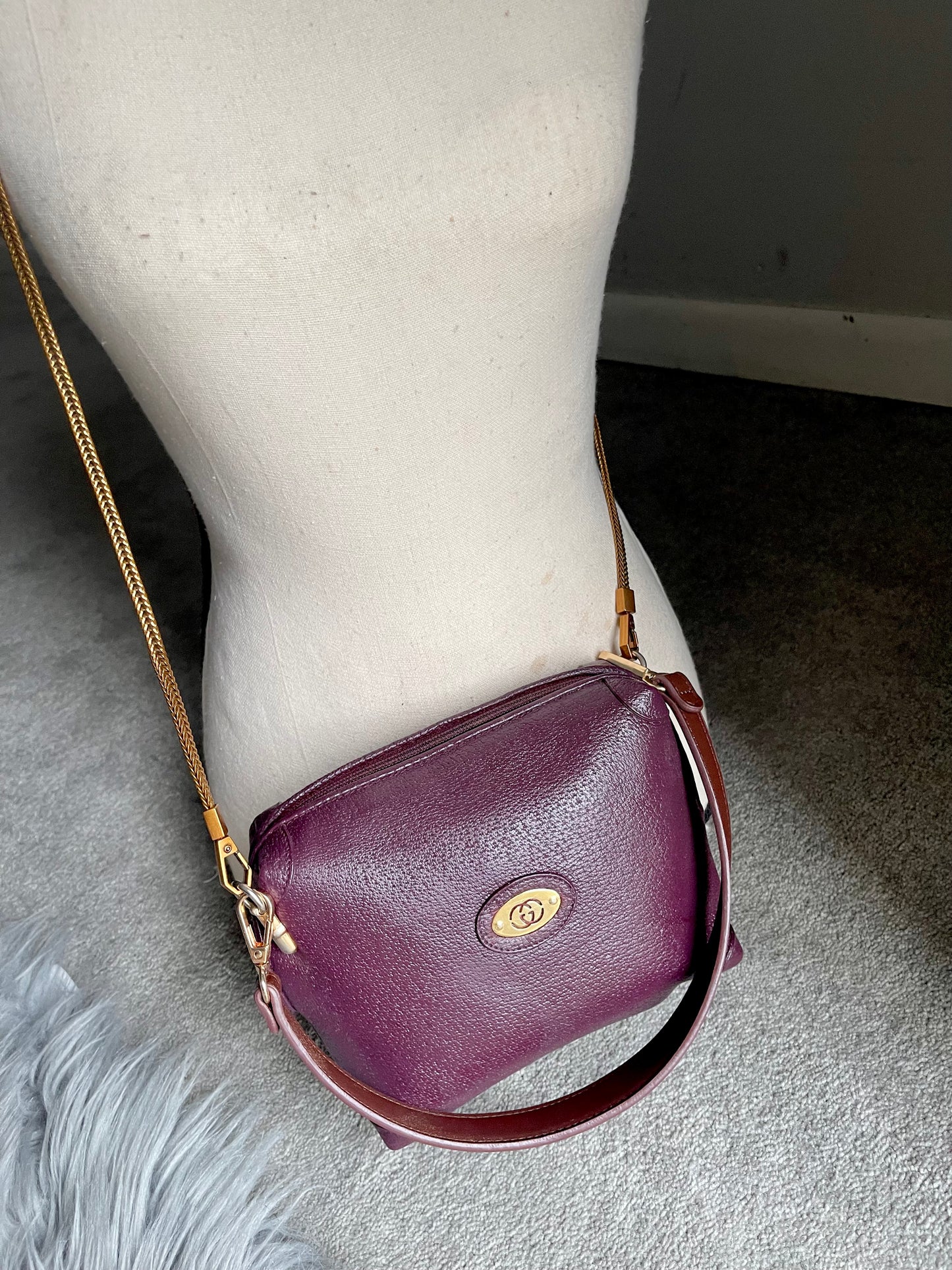Authentic Gucci vintage mini crossbody bag