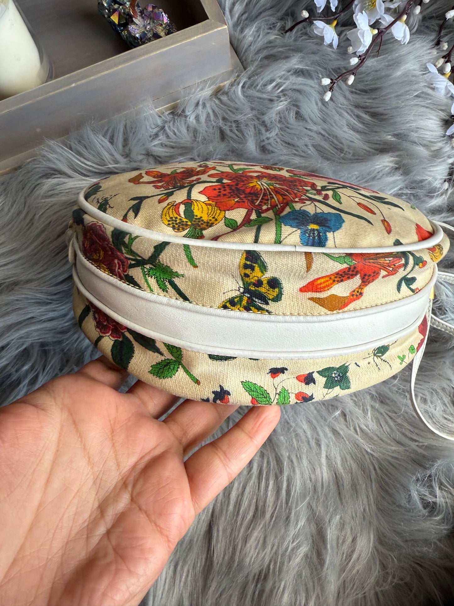 Authentic Gucci vintage crossbody bad