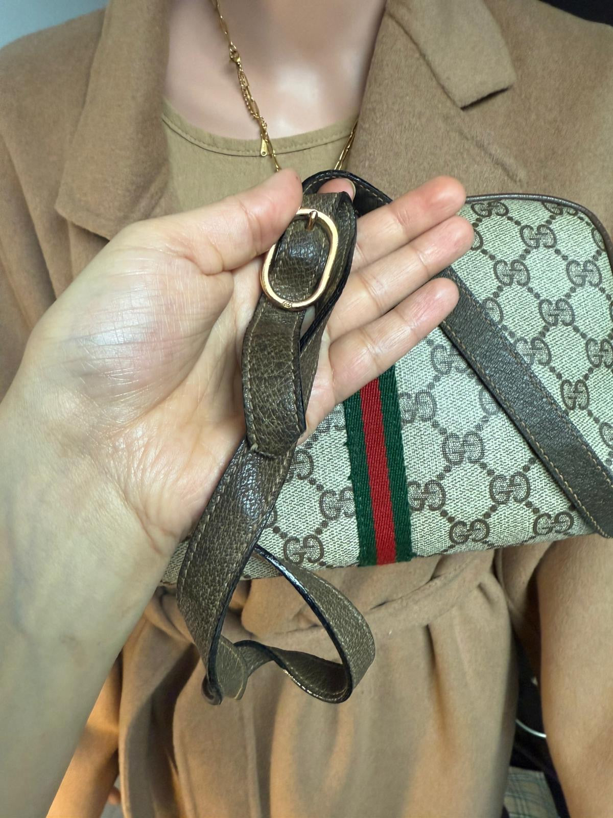 Authentic Gucci vintage web sherry line shoulder bag