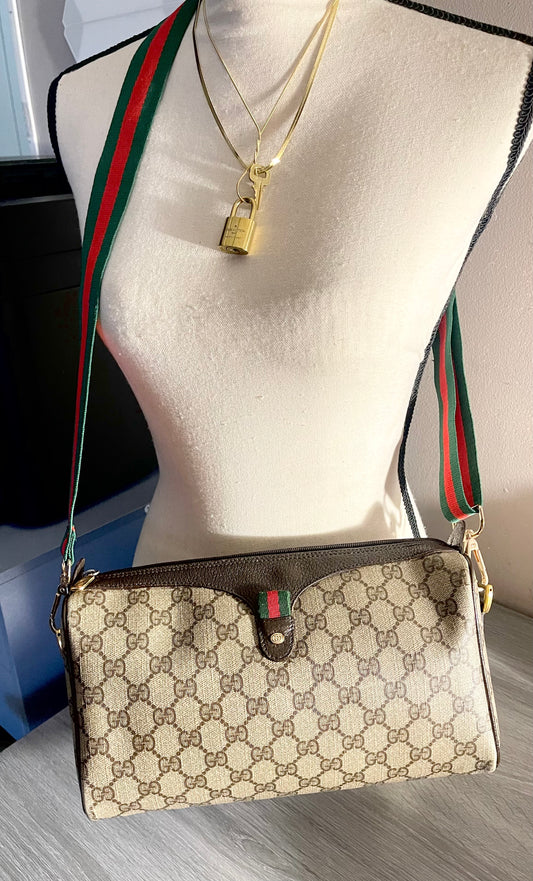 Authentic Gucci vintage web sherry line crossbody