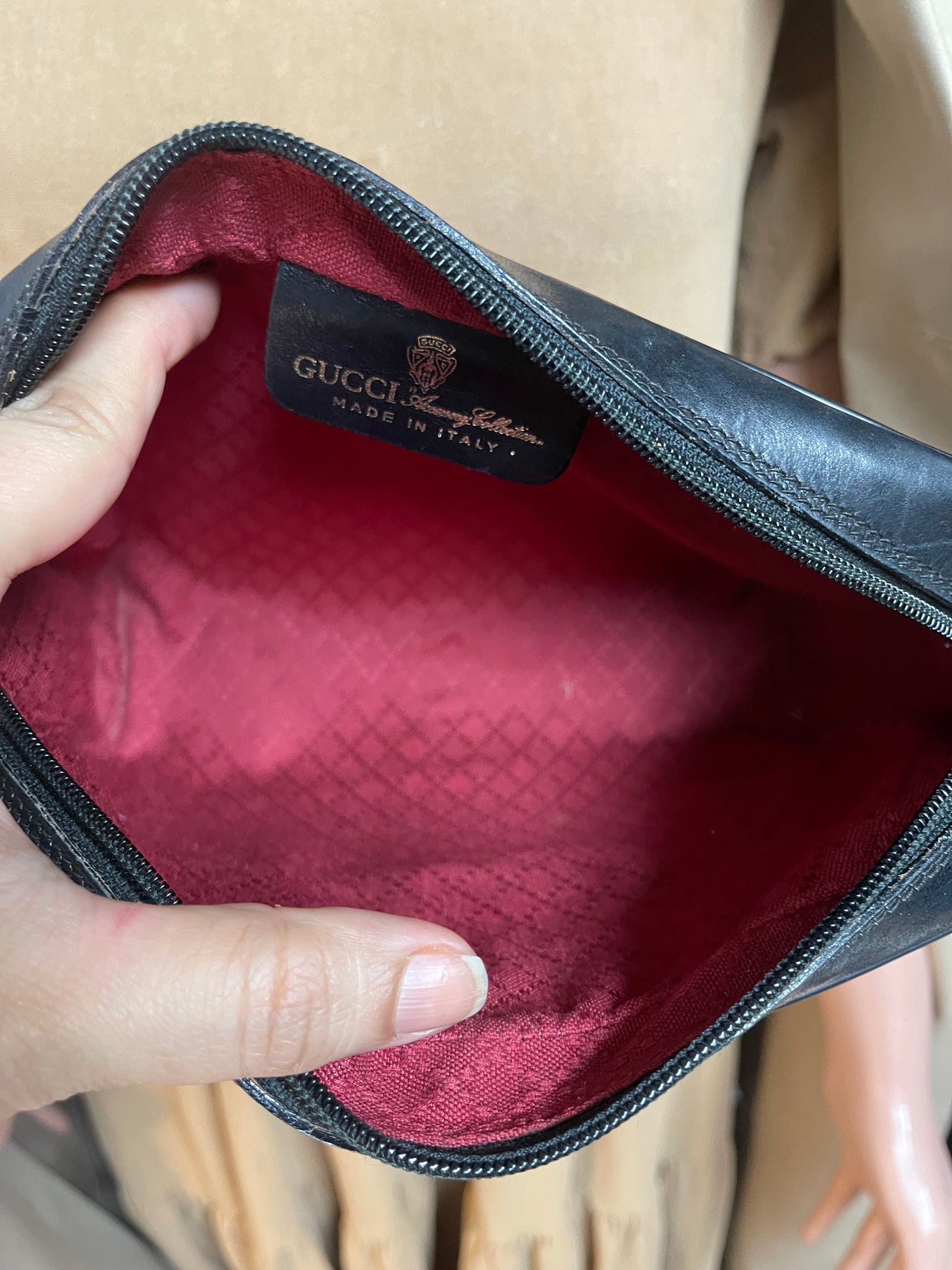 Authentic Gucci vintage crossbody bag