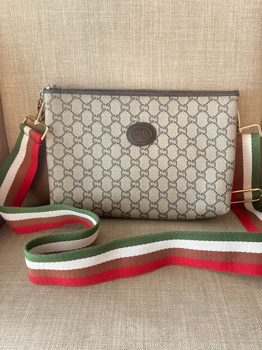 Authentic Gucci gg plus vintage clutch bag