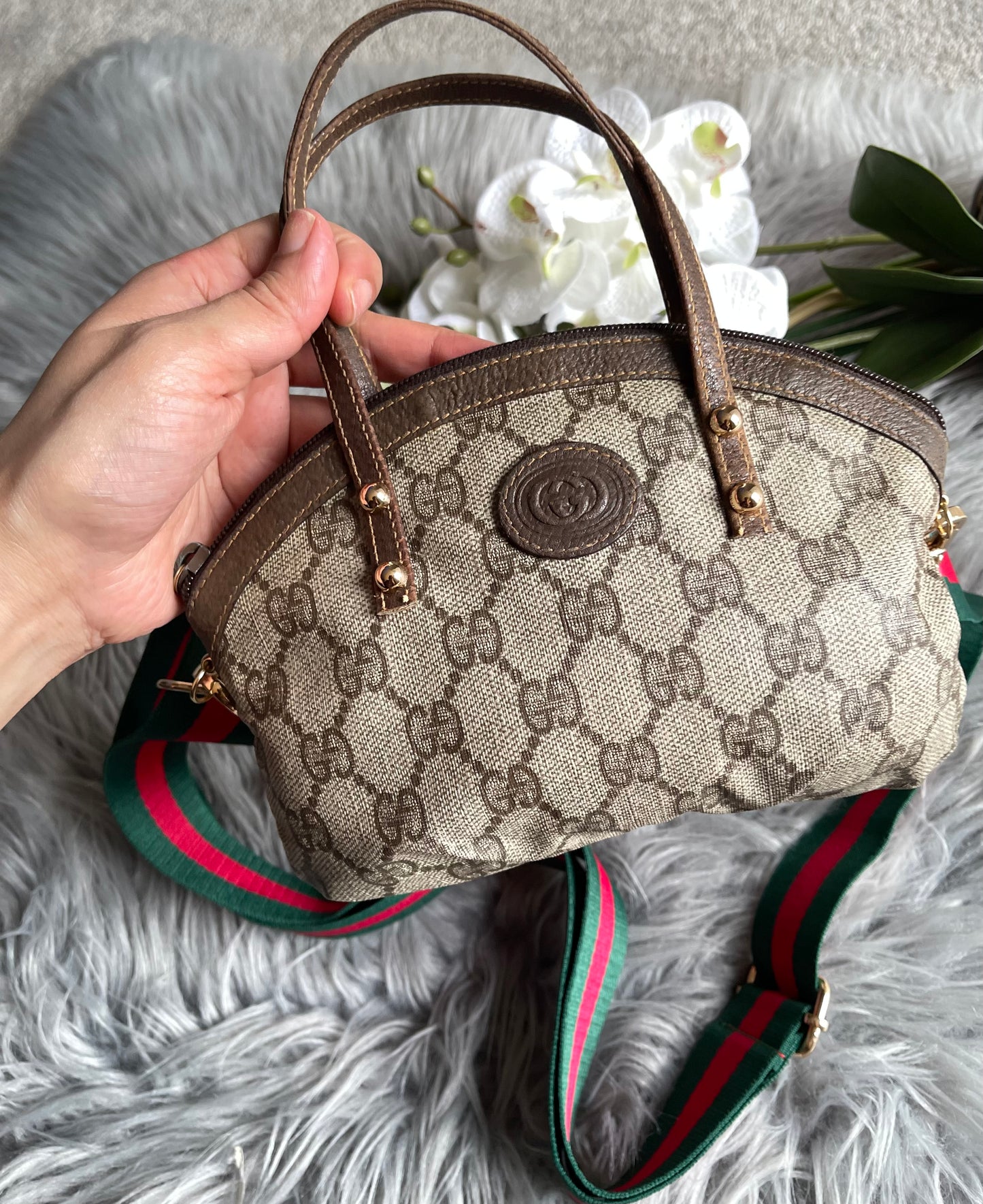 Authentic Gucci vintage GG canvas crossbody bag