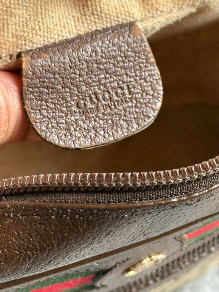 Authentic Gucci vintage web sherry line crossbody