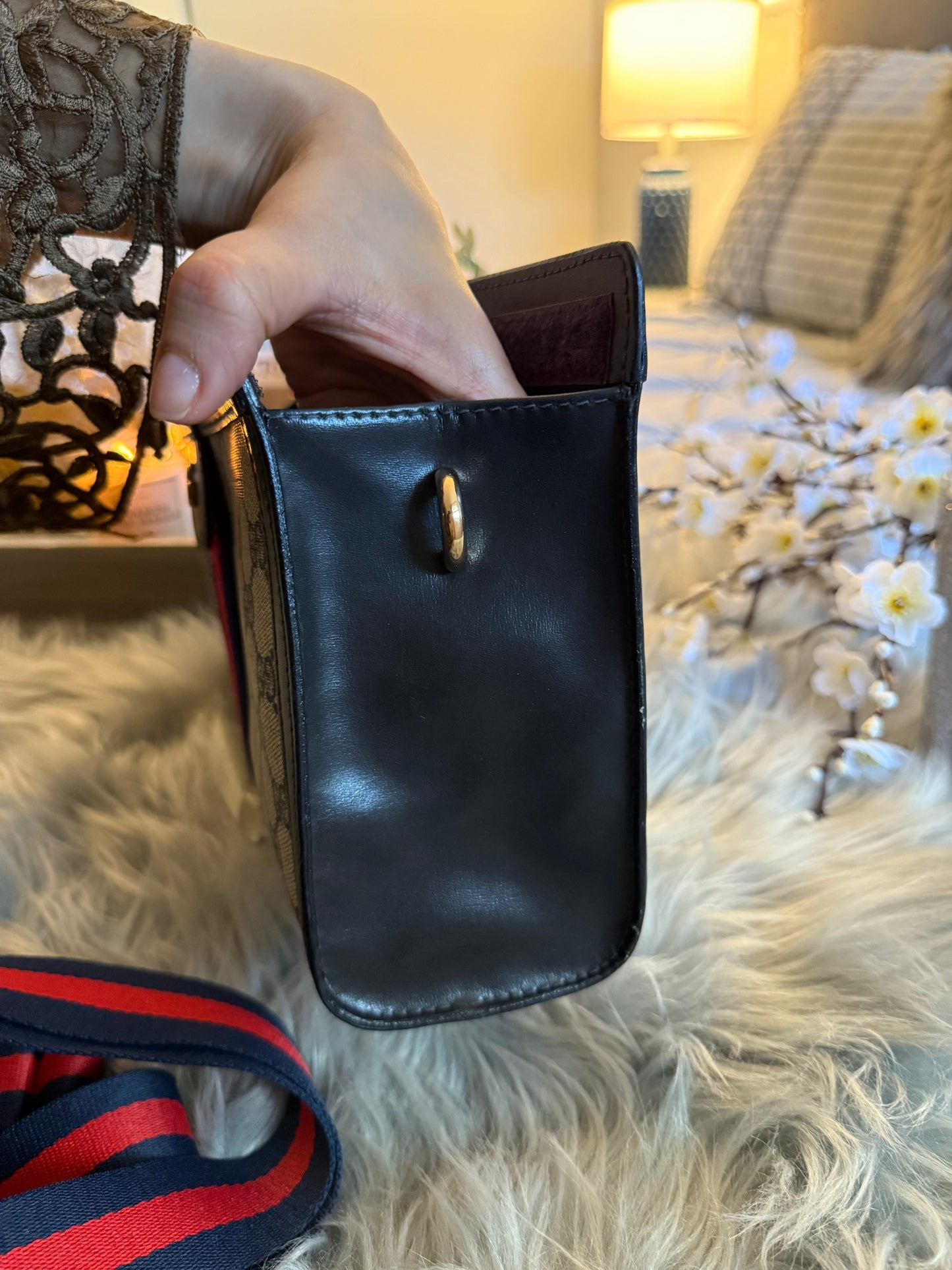 Authentic vintage Gucci GG canvas crossbody bag