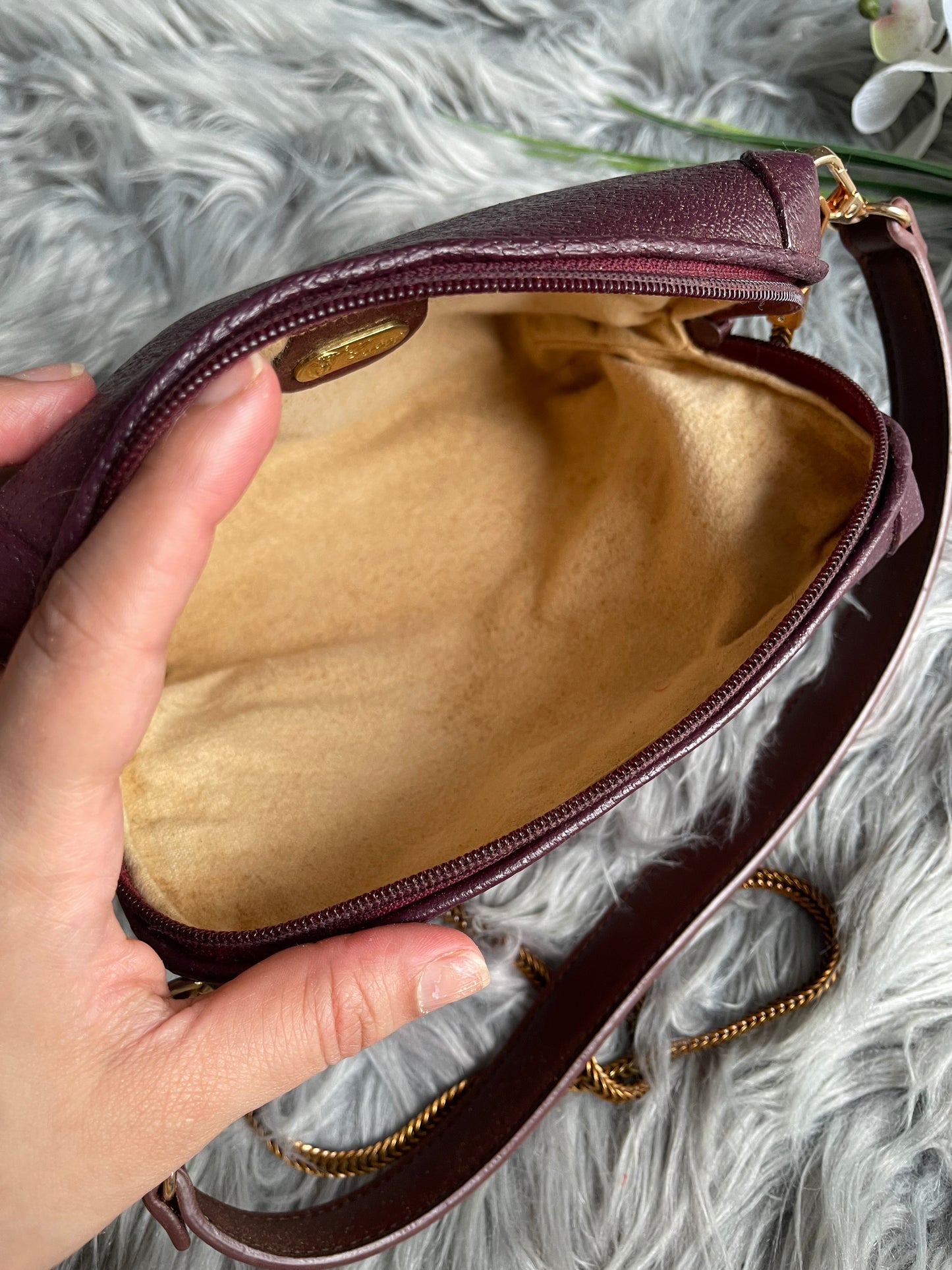 Authentic Gucci vintage mini crossbody bag
