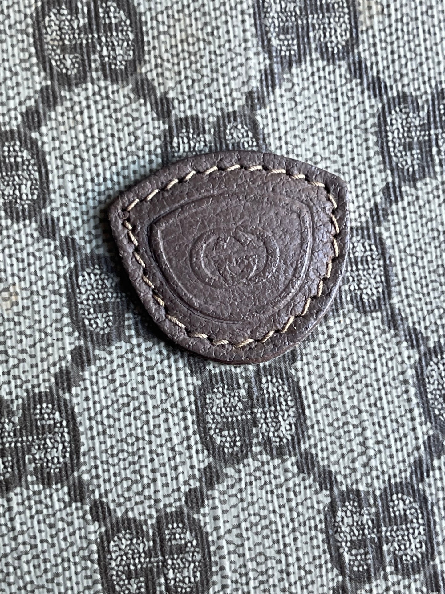 Authentic Gucci vintage GG canvas crossbody bag