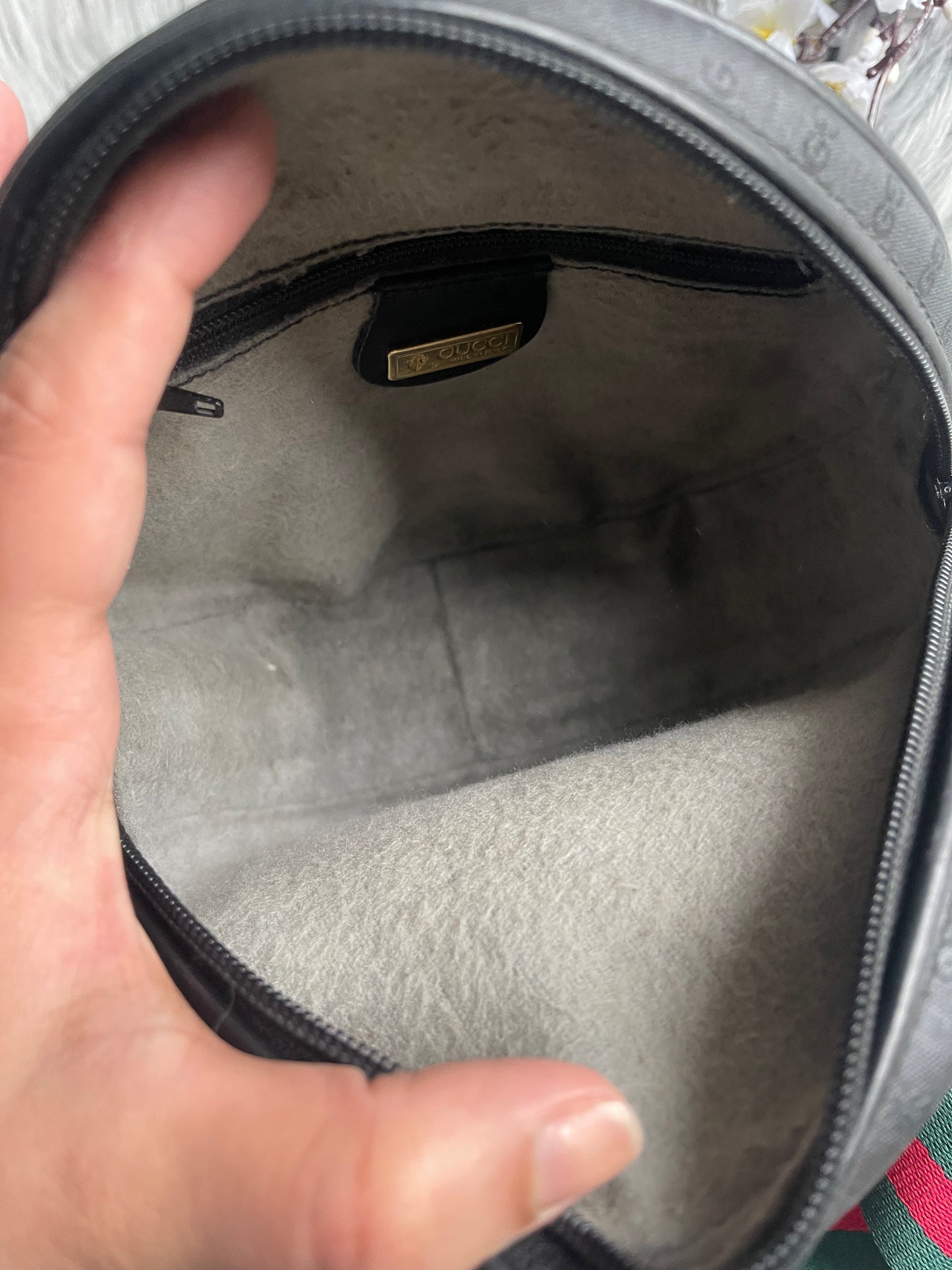 Authentic Gucci vintage crossbody bag