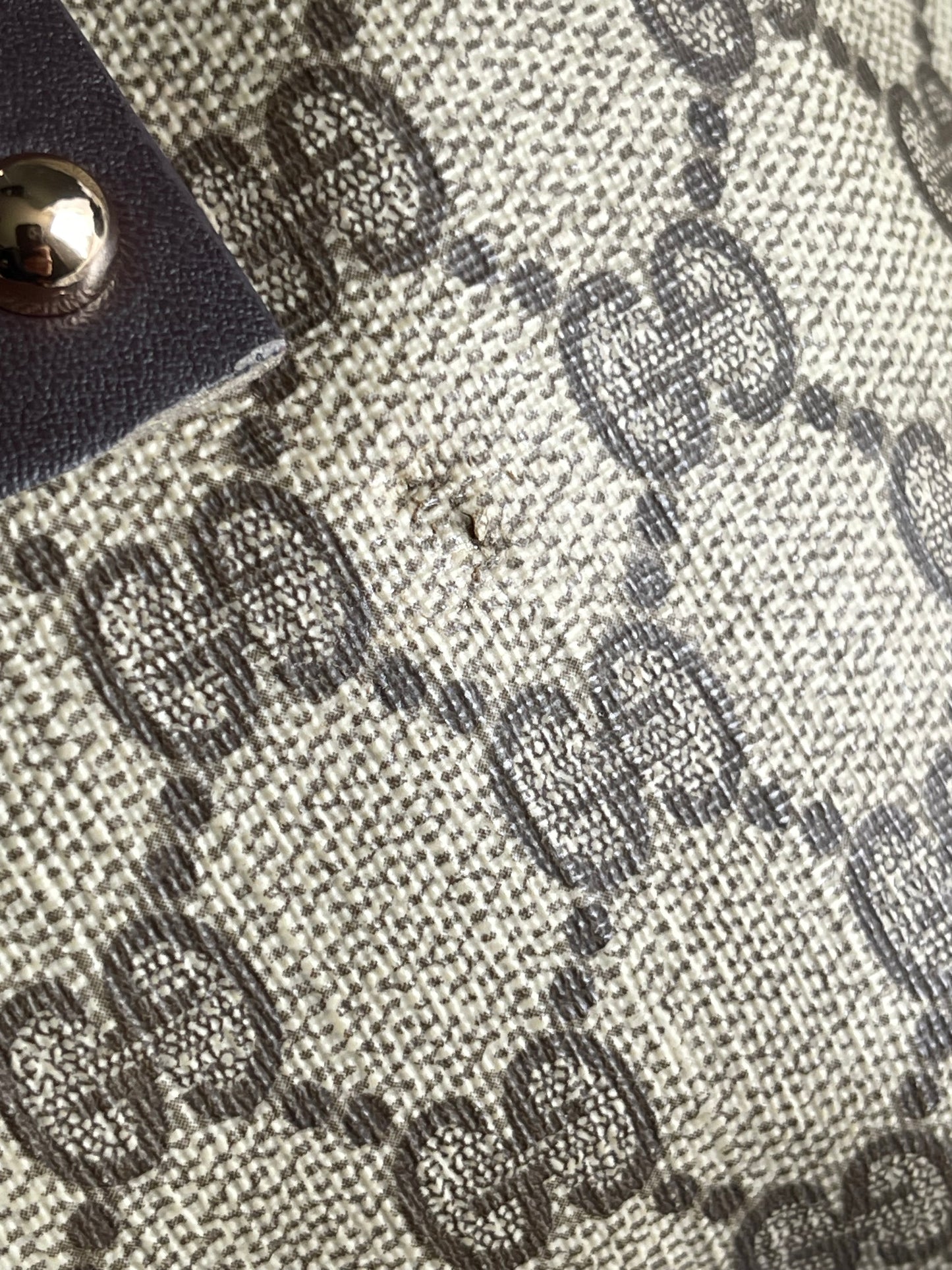 Authentic Gucci vintage GG canvas crossbody bag