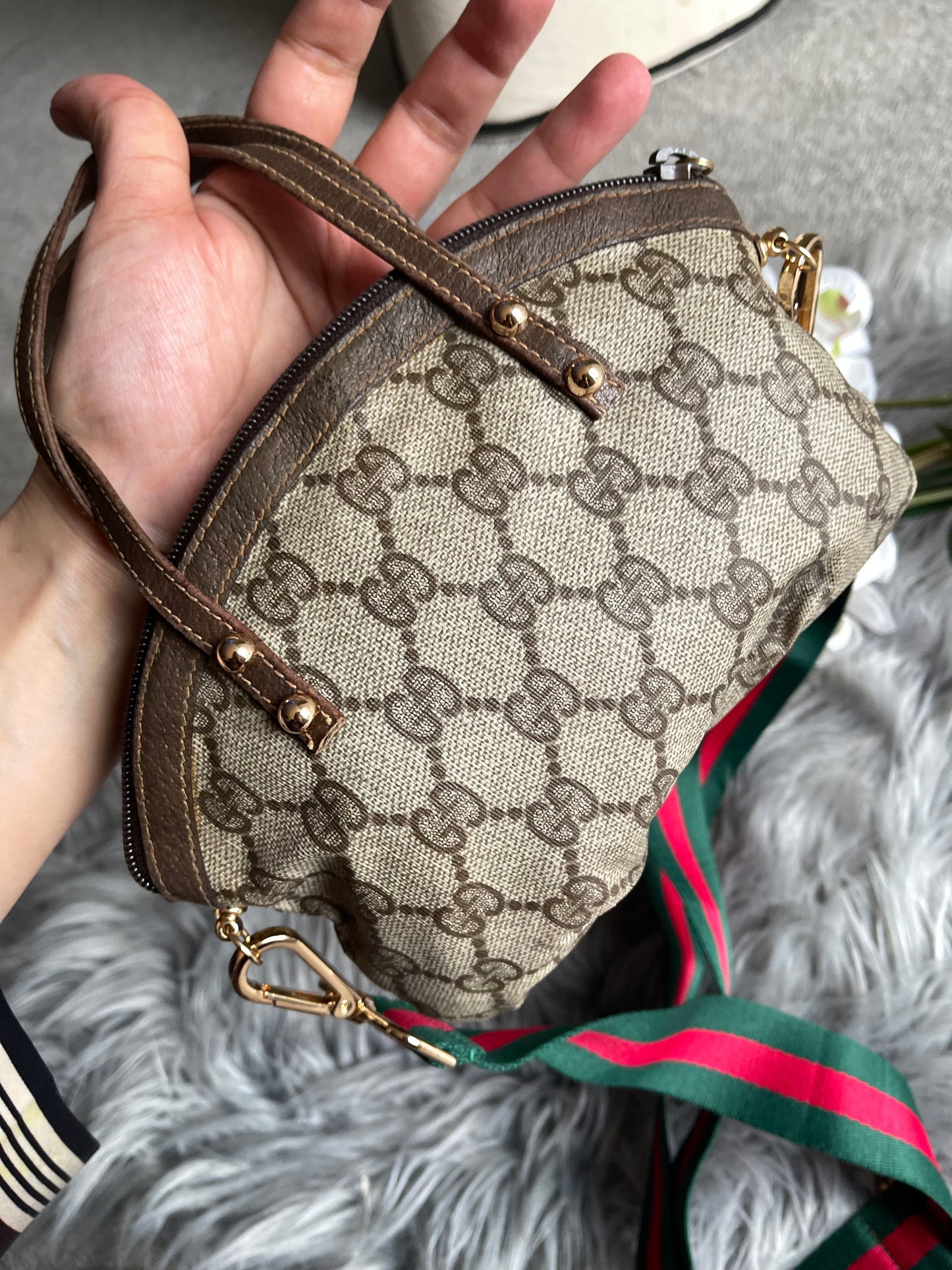 Authentic Gucci vintage GG canvas crossbody bag