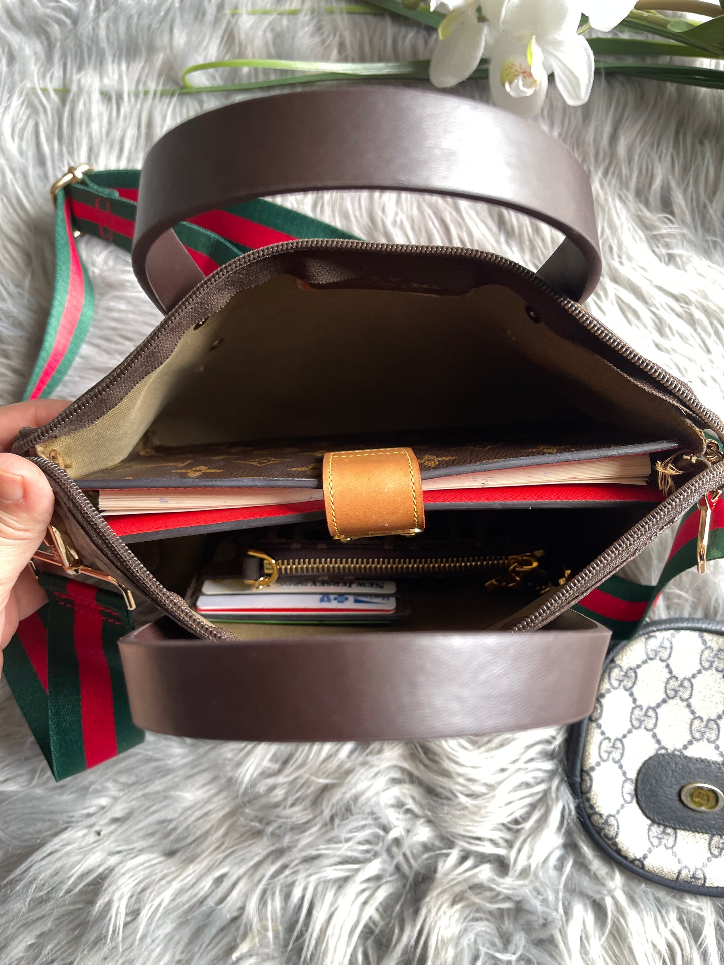 Authentic Gucci vintage GG canvas crossbody bag
